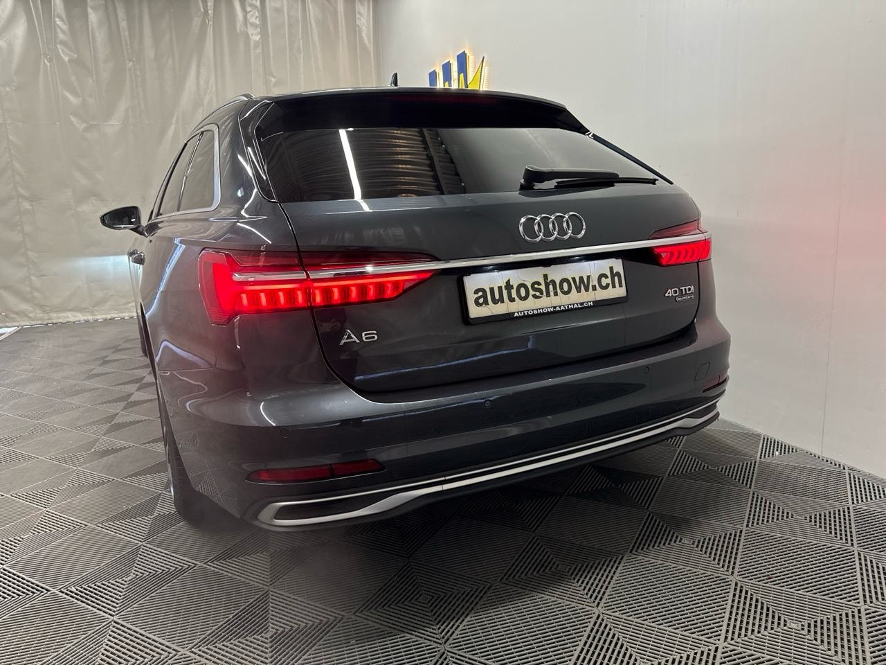 VW A6 Avant 40 TDI S line quattro S-tronic-image-14
