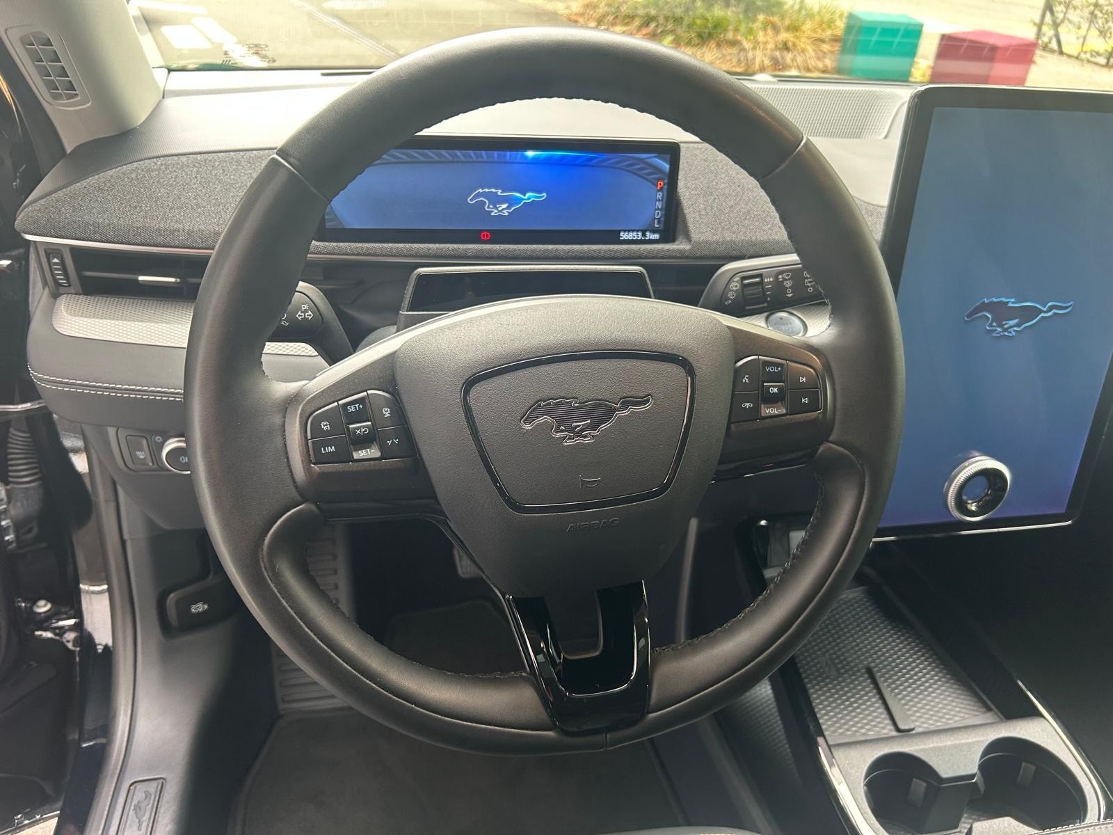 FORD Mustang MACH-E RWD 91 kWh-image-5