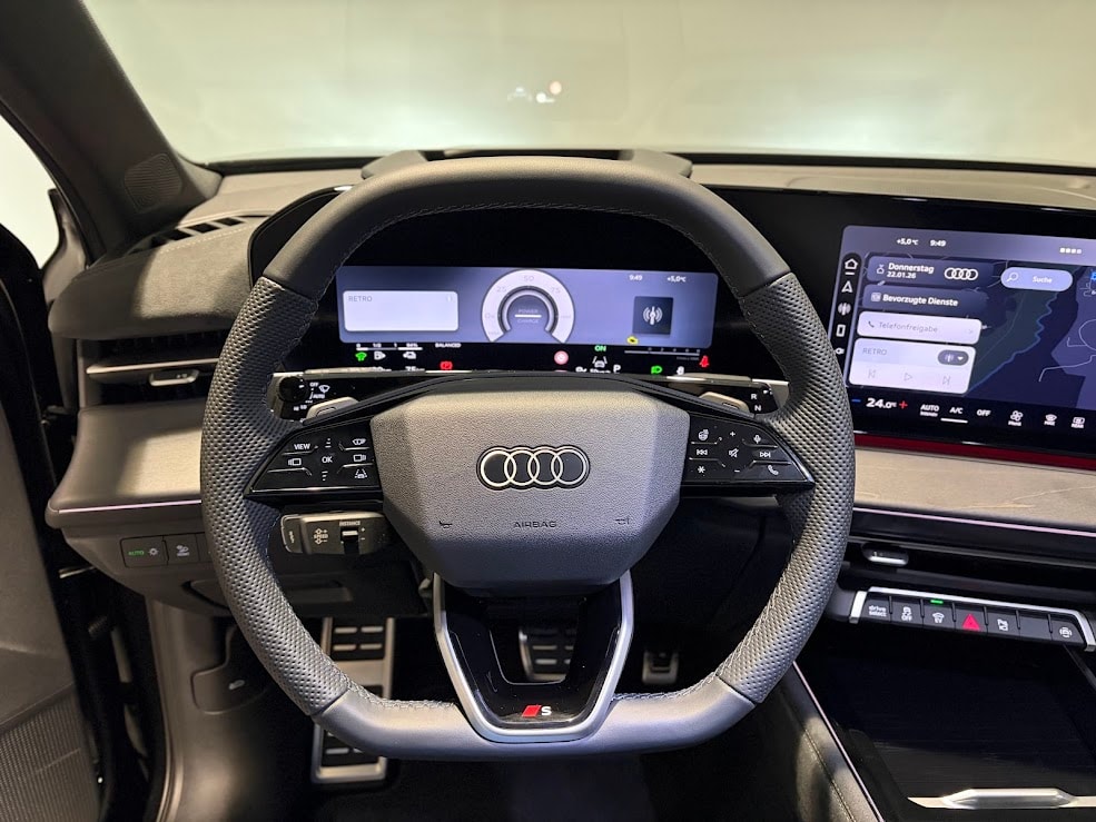 AUDI Q3 Sportback e-hybrid 200 kW S tronig-image-5