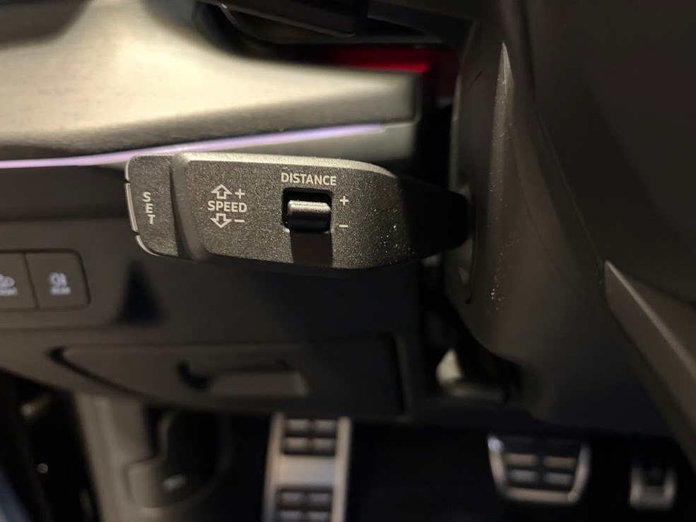 AUDI Q3 Sportback e-hybrid 200 kW S tronig-image-6