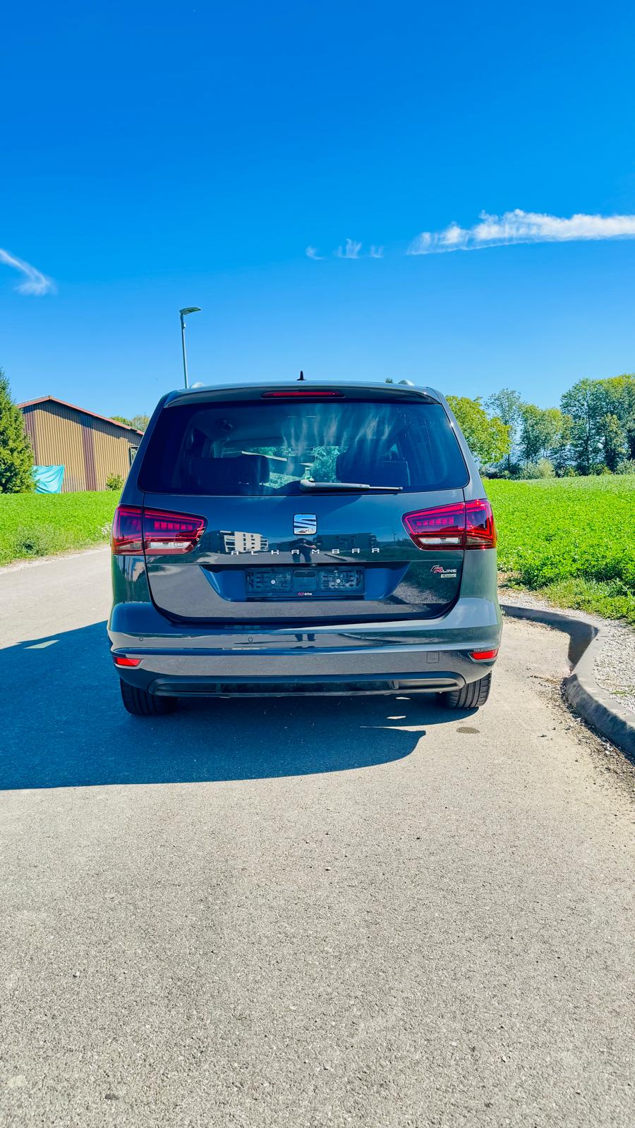 SEAT Alhambra 2.0 TDI 4Drive SWISS FR-image-3