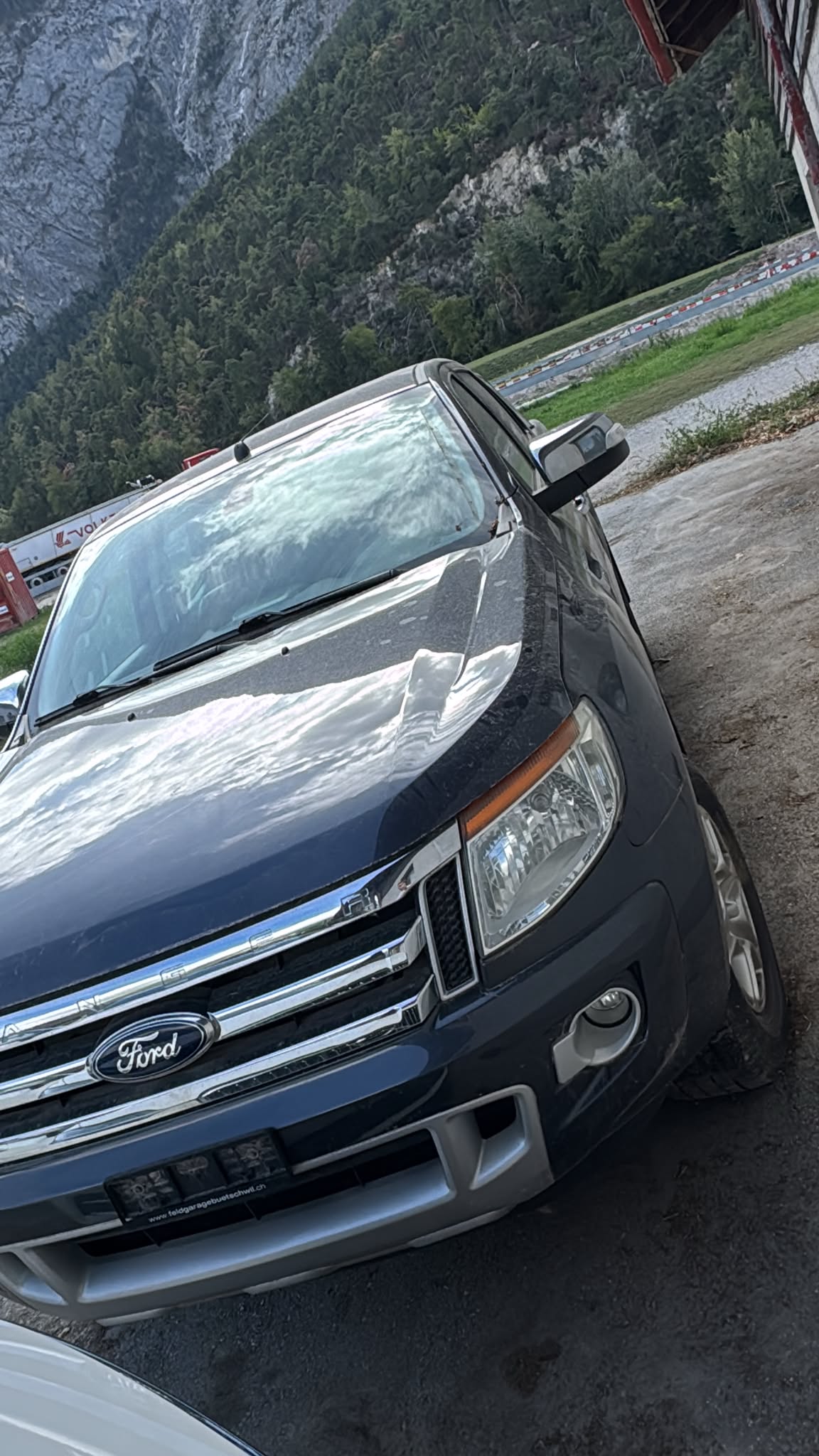 FORD Ranger LTD 2.2 TDCi 4x4 A-image-2