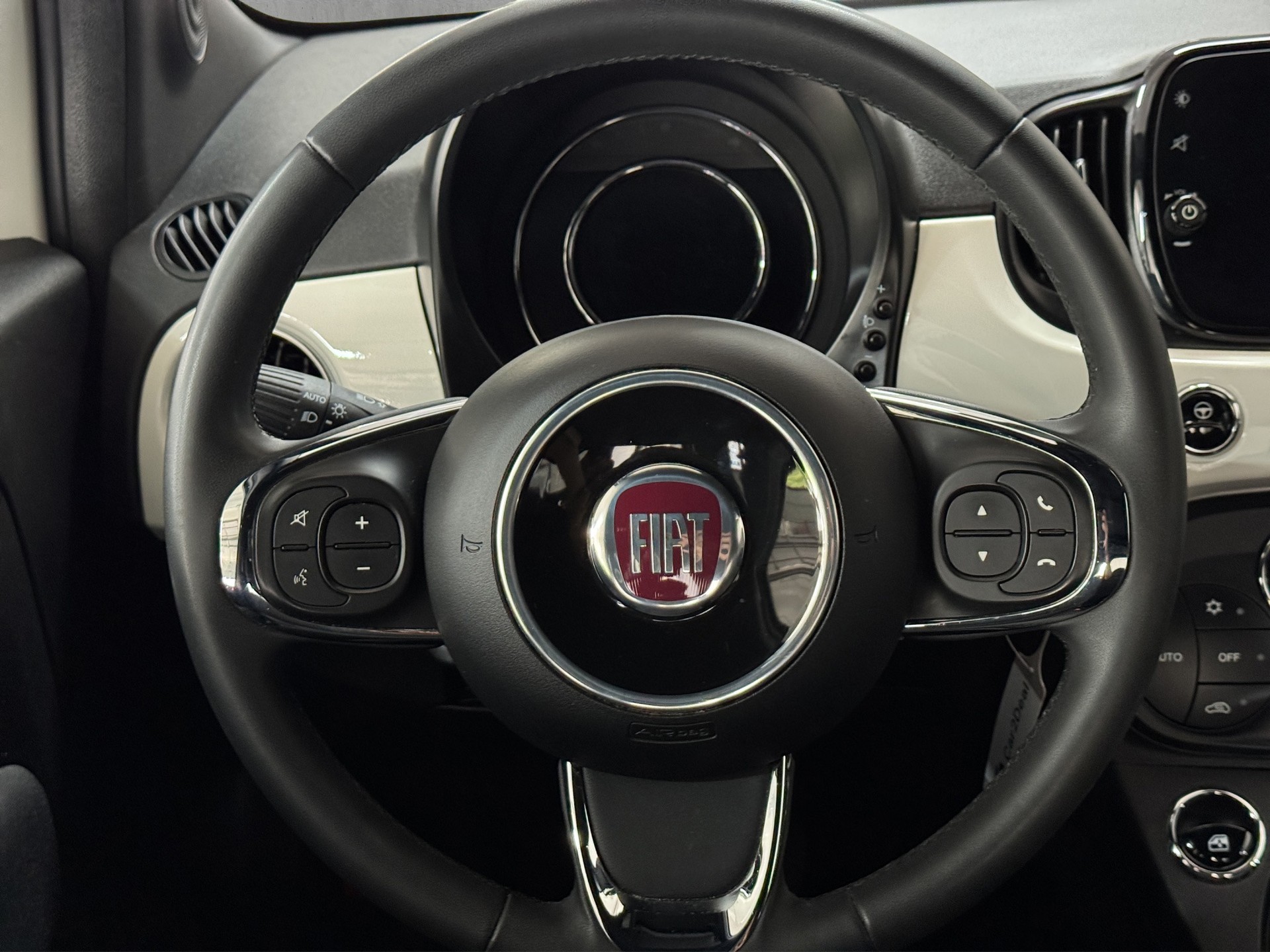 FIAT 500 1.0 N3 MildHybrid Lounge "Navi-PDC"-image-11
