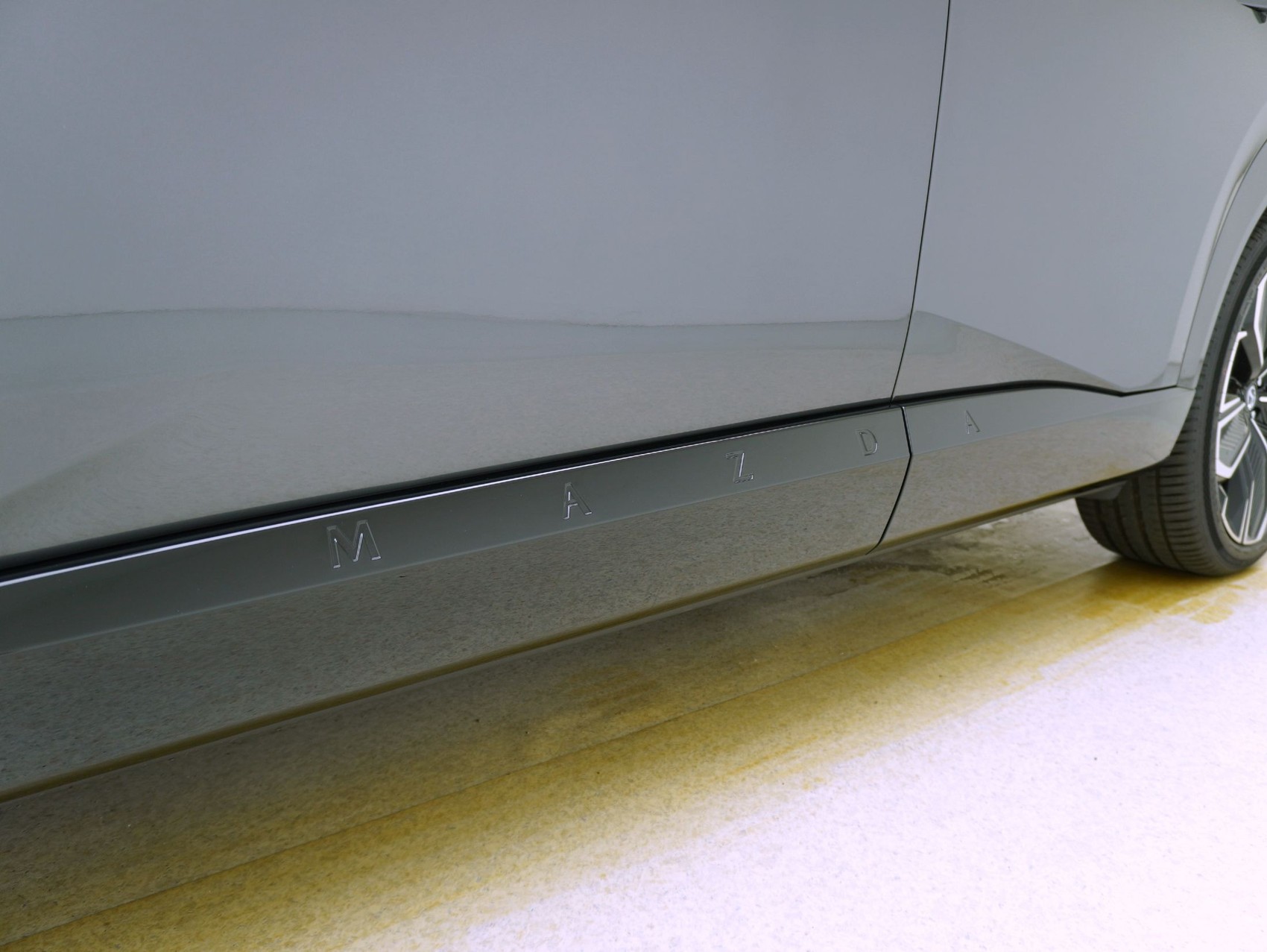 MAZDA CX-6e Takumi-image-8