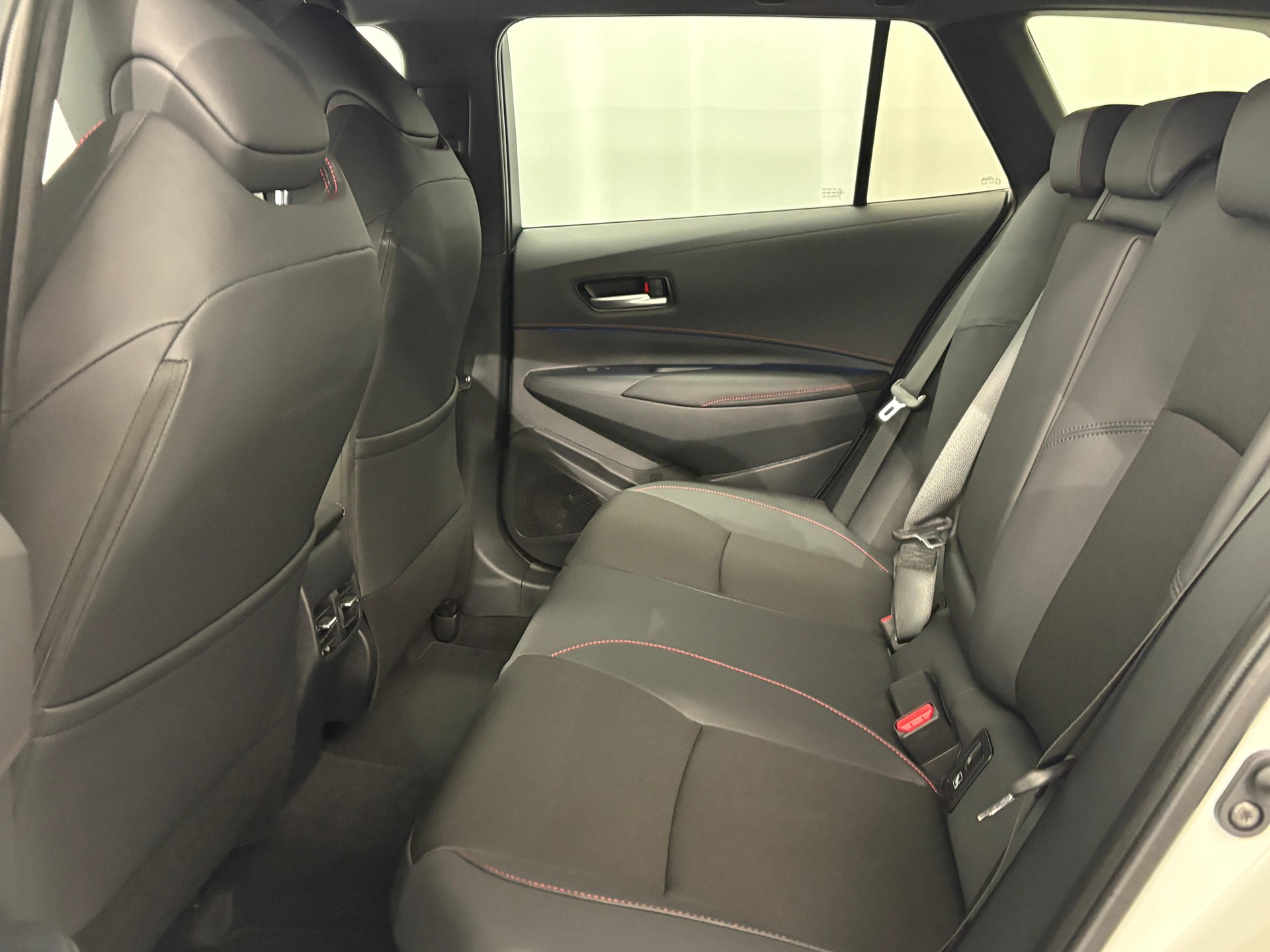 TOYOTA Corolla Touring Sports 2.0 HSD GR Sport-image-3