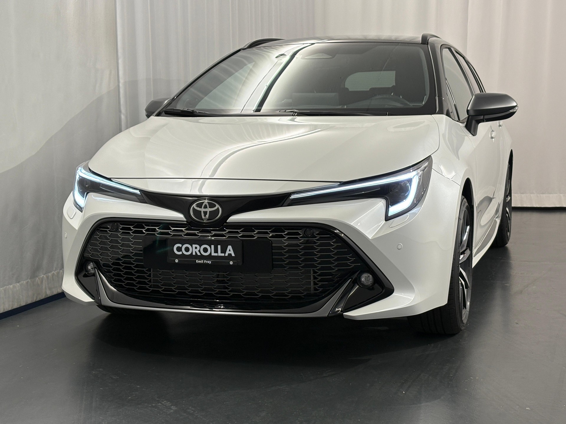 TOYOTA Corolla Touring Sports 2.0 HSD GR Sport-image-0