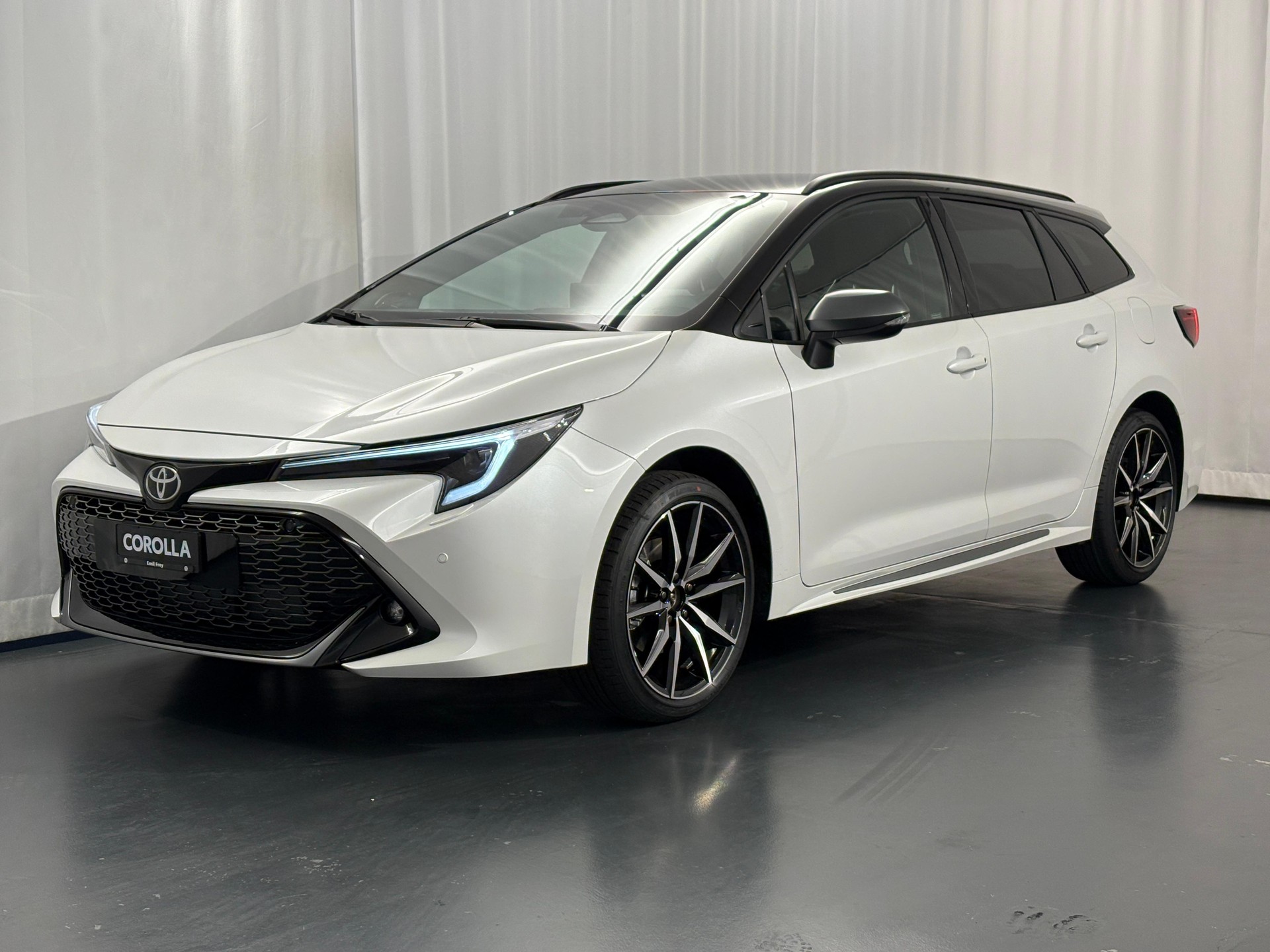 TOYOTA Corolla Touring Sports 2.0 HSD GR Sport-image-1