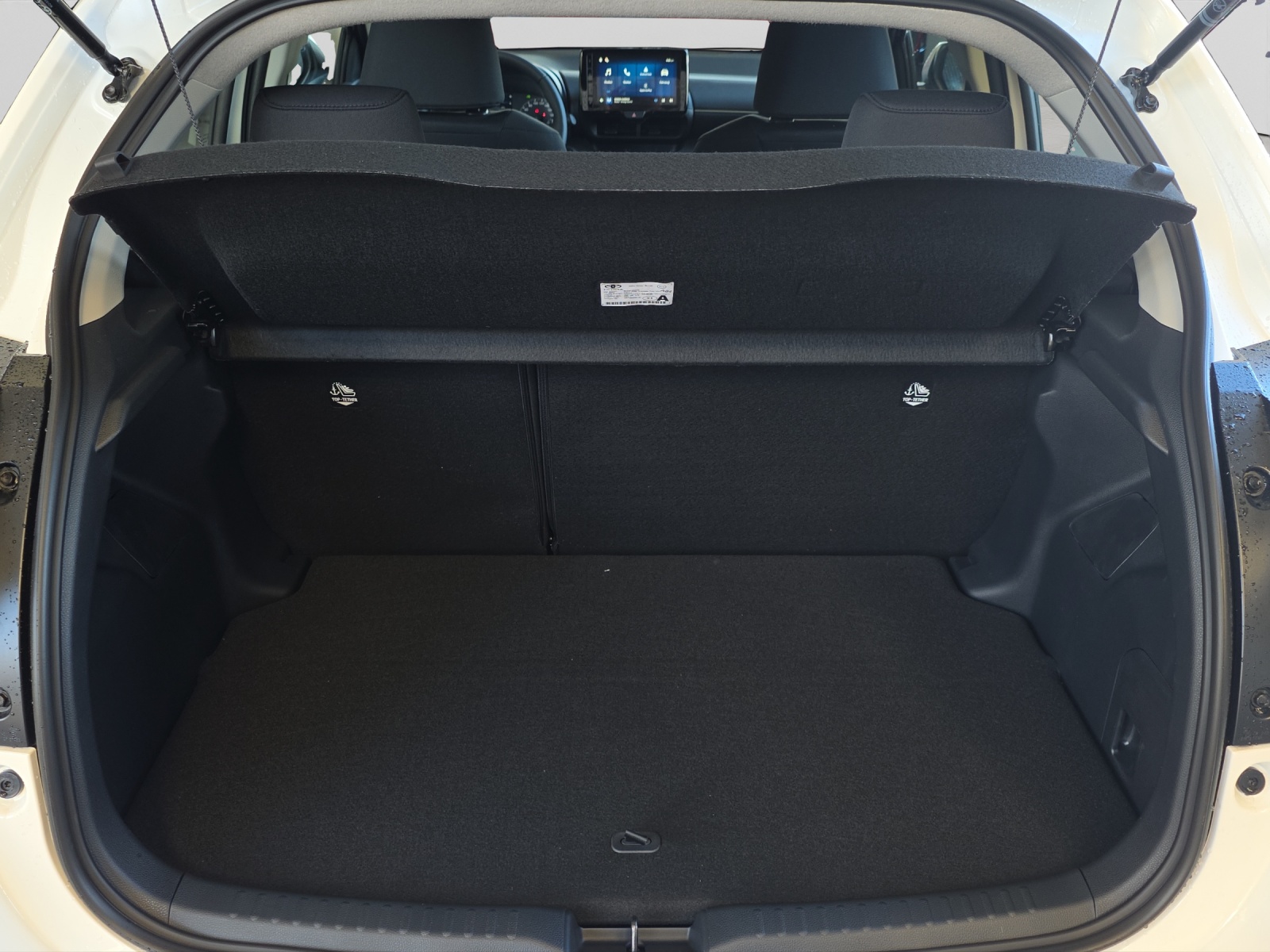 TOYOTA Yaris 1.5 VVT-i HSD Comfort-image-13