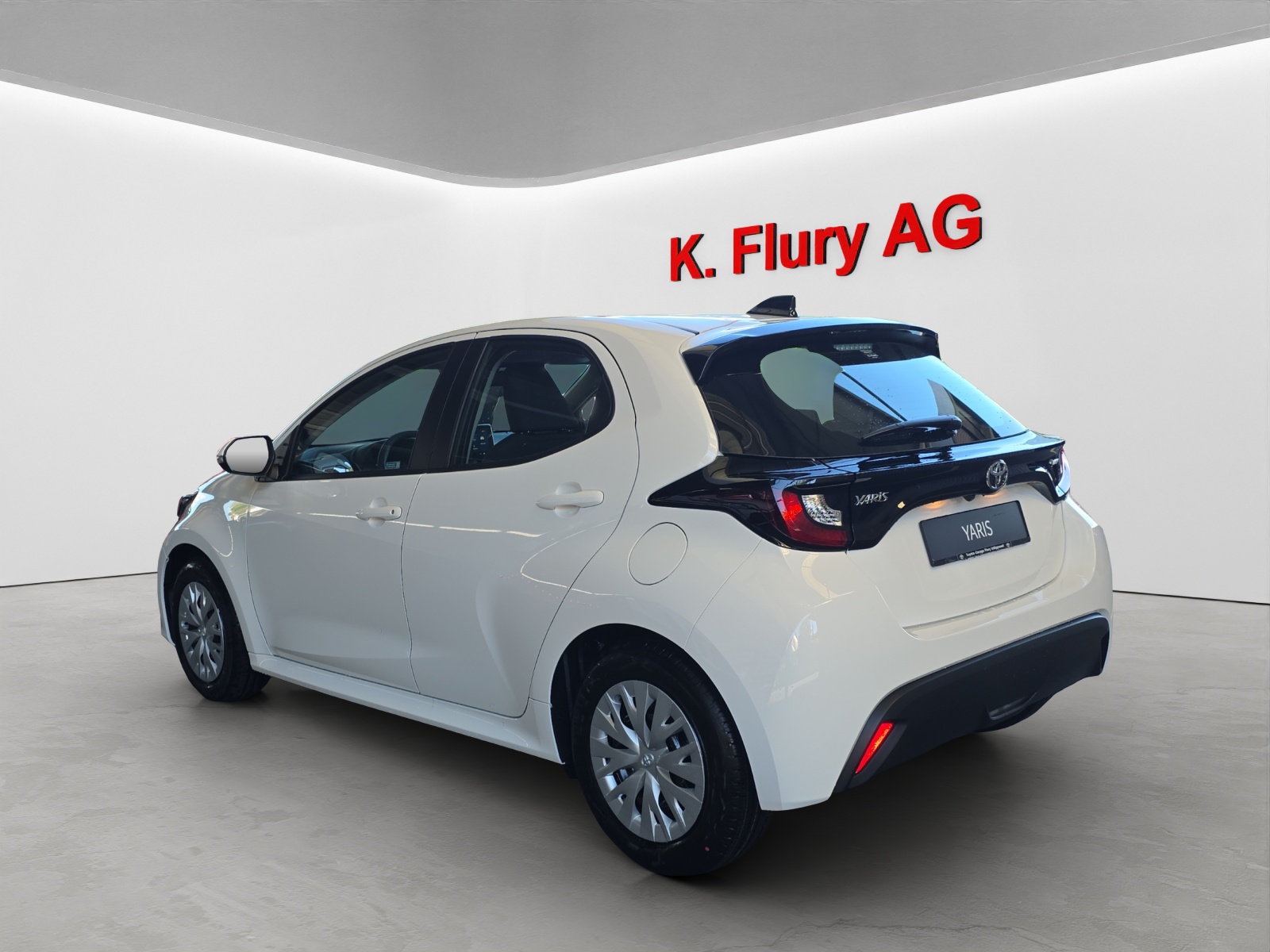 TOYOTA Yaris 1.5 VVT-i HSD Comfort-image-2