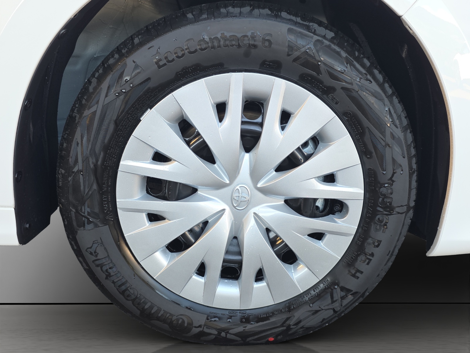 TOYOTA Yaris 1.5 VVT-i HSD Comfort-image-14