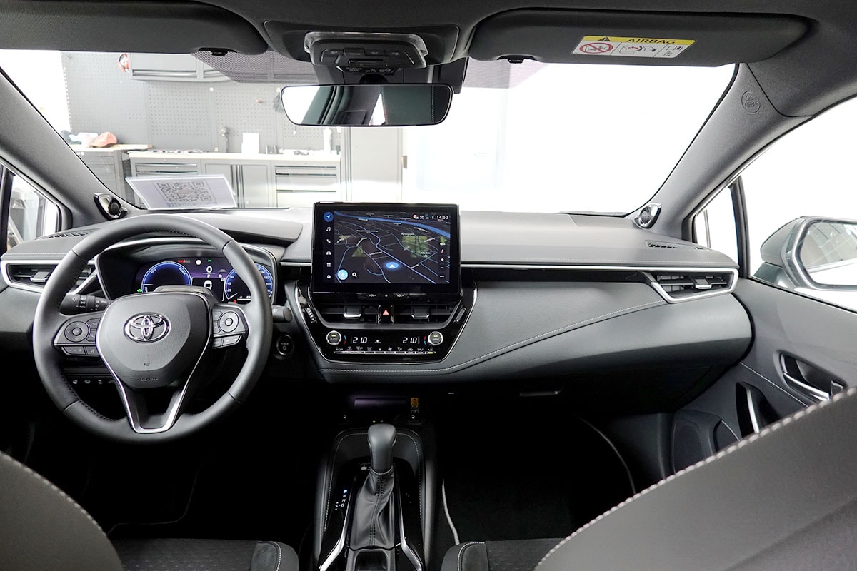 TOYOTA Corolla Touring Sports 2.0 HSD Premium e-CVT-image-8