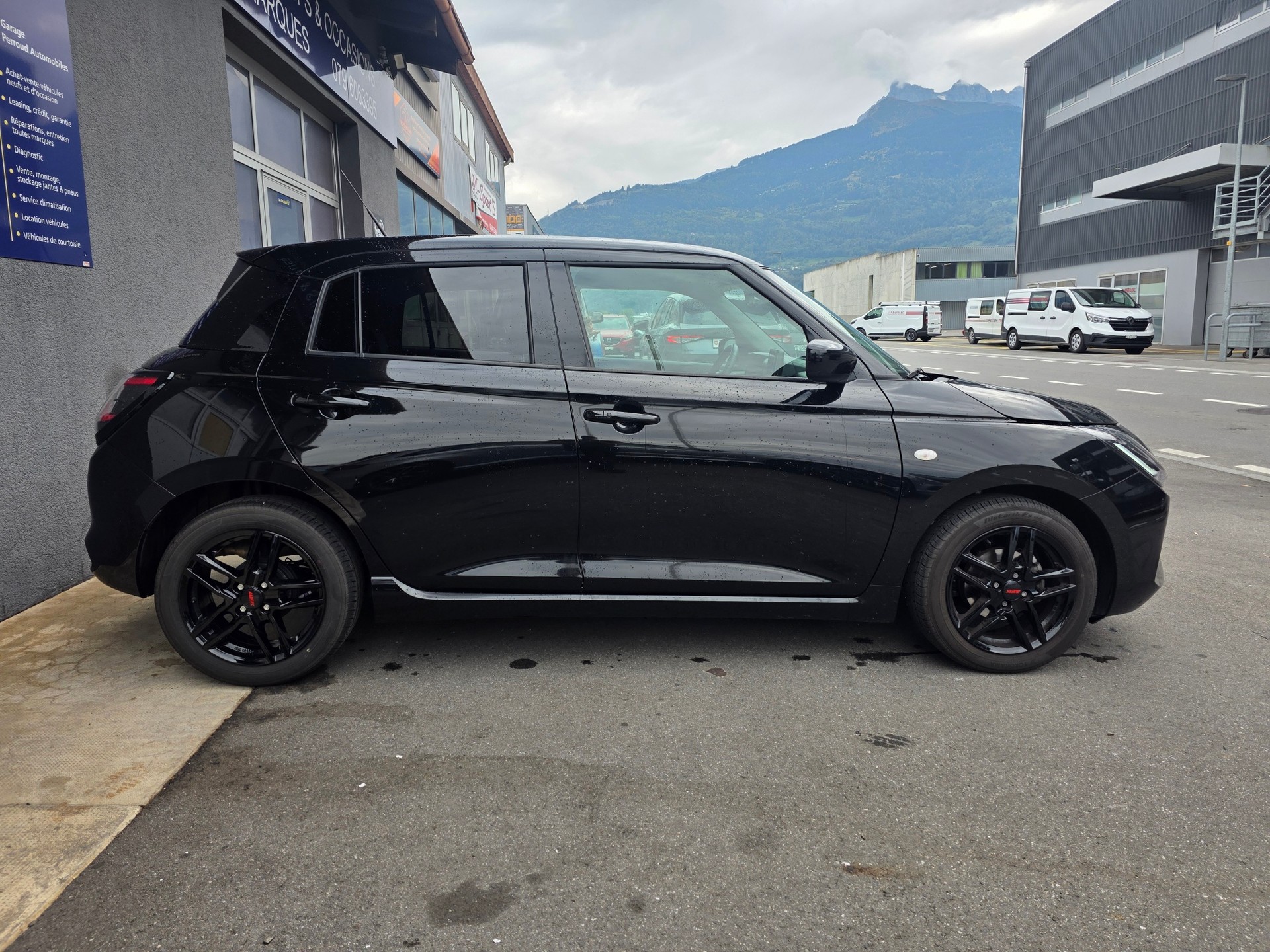 SUZUKI Swift 1.2 1st Edition Top Hybrid CVT-image-5