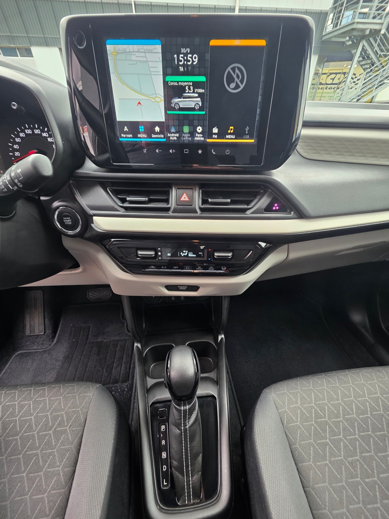 SUZUKI Swift 1.2 1st Edition Top Hybrid CVT-image-10