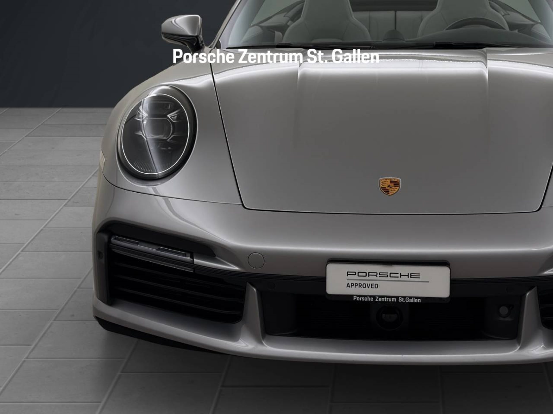 PORSCHE 911 Turbo S Cabriolet-image-8