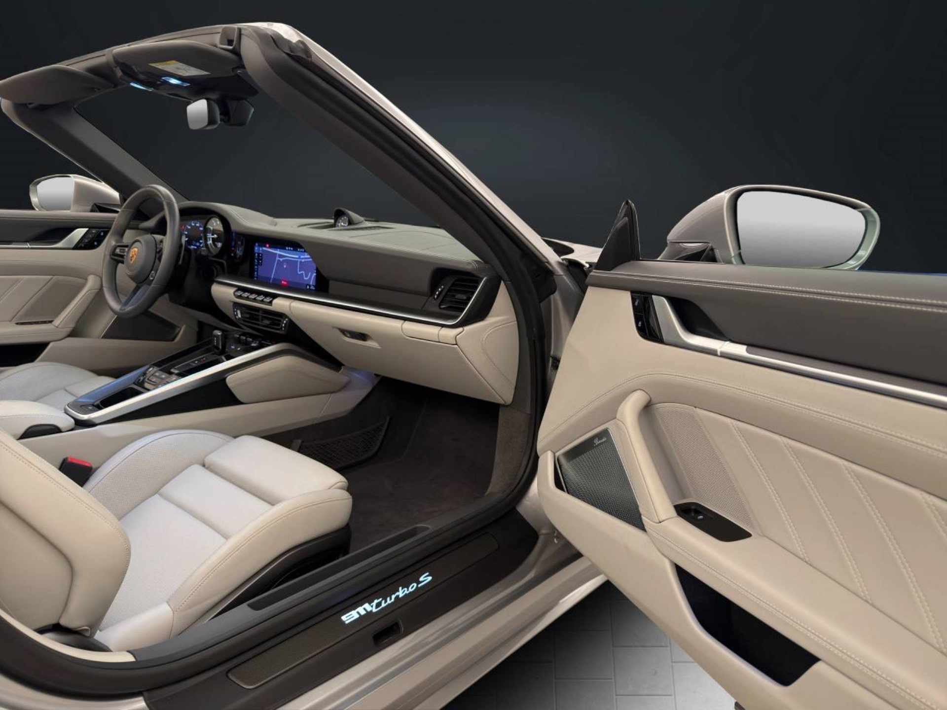 PORSCHE 911 Turbo S Cabriolet-image-16