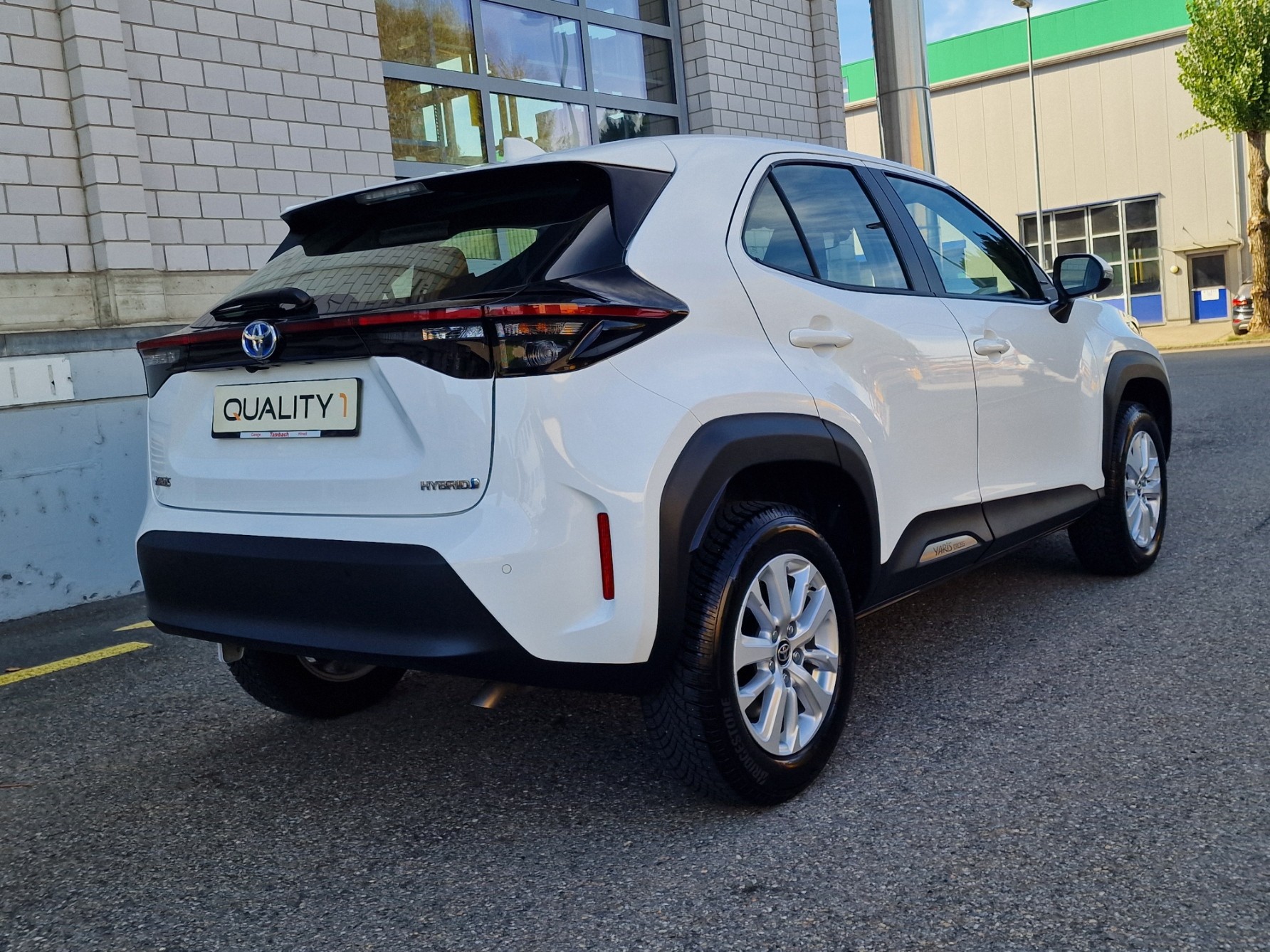 TOYOTA Yaris Cross 1.5 Trend e-CVT AWDi-image-4