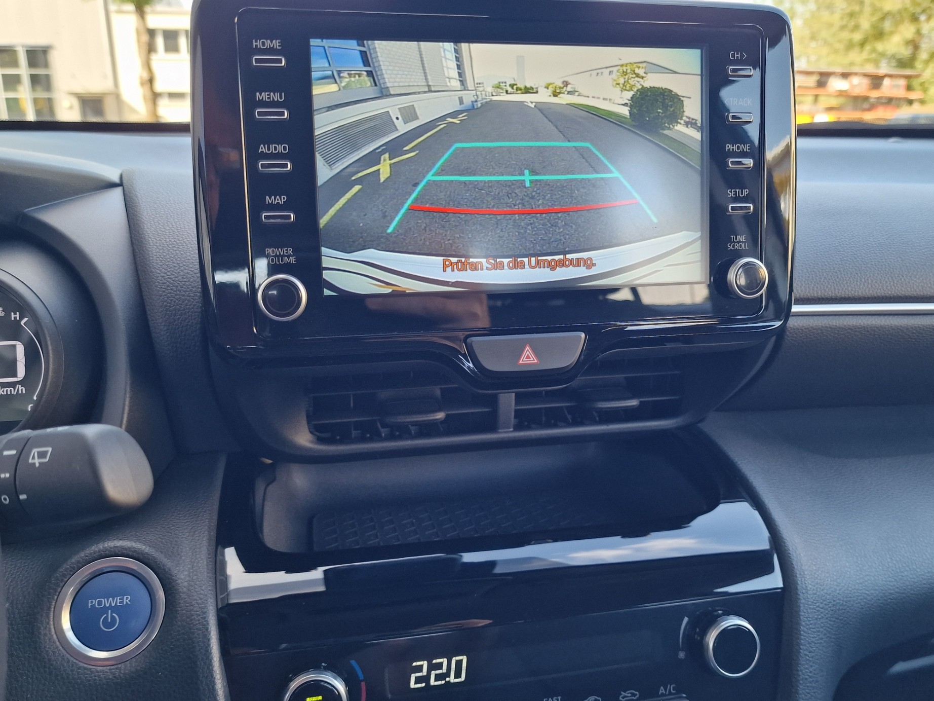 TOYOTA Yaris Cross 1.5 Trend e-CVT AWDi-image-11
