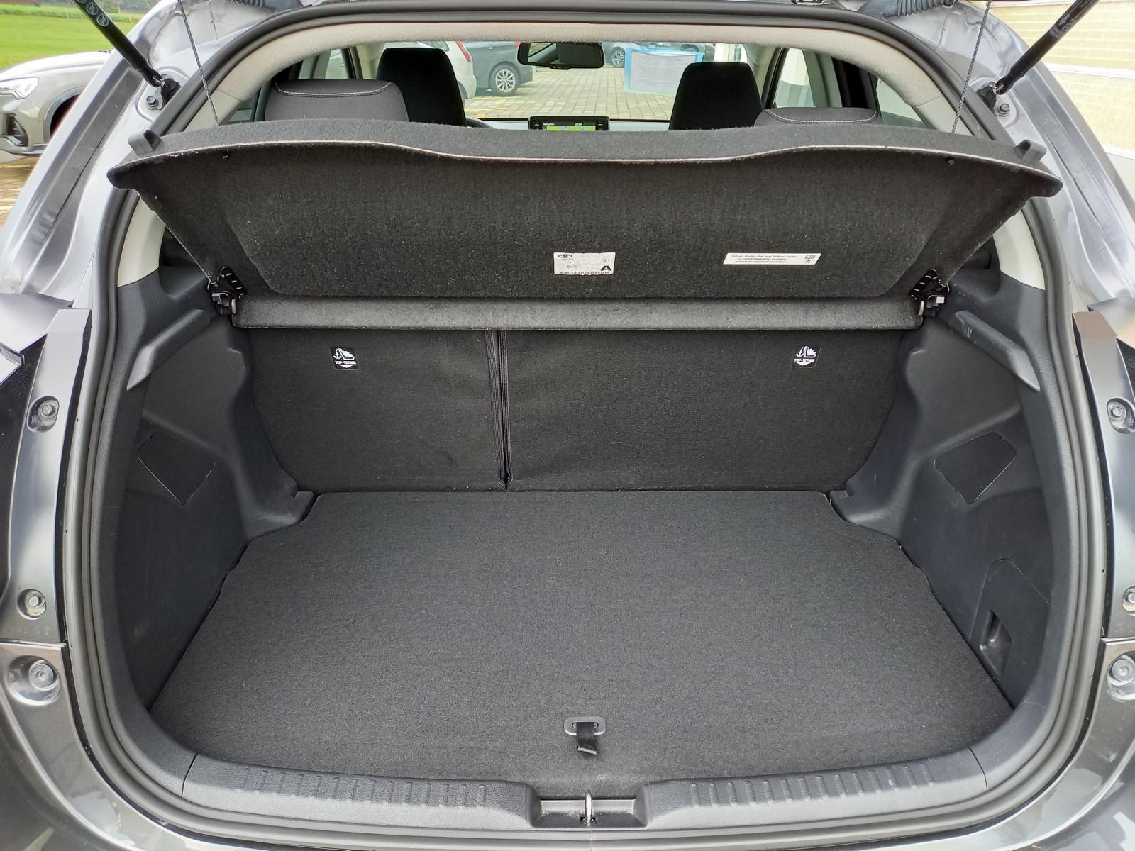TOYOTA Yaris 1.5 Trend e-CVT-image-13