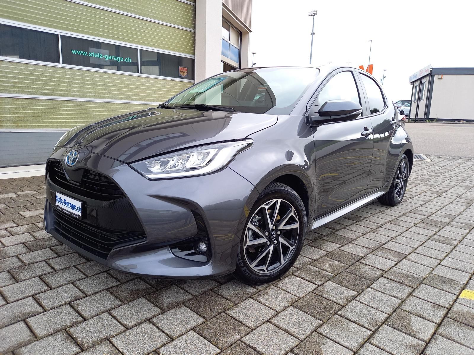 TOYOTA Yaris 1.5 Trend e-CVT-image-0