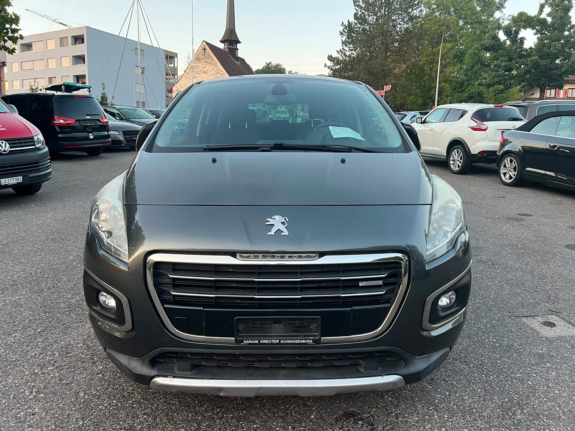 PEUGEOT 3008 HYbrid4 2.0 HDI ETG6-image-1