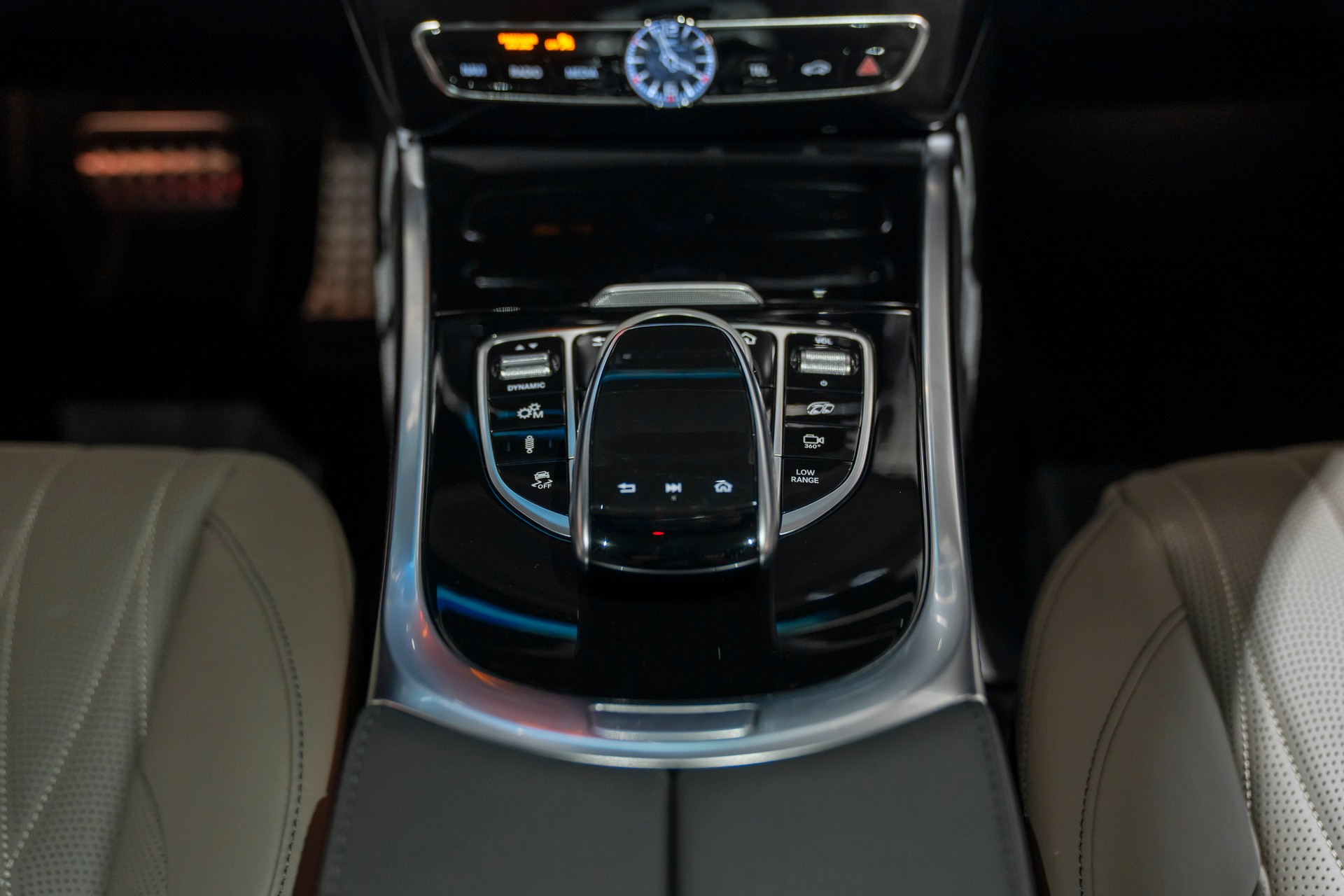 MERCEDES-BENZ G 63 AMG Speedshift Plus G-Tronic-image-11