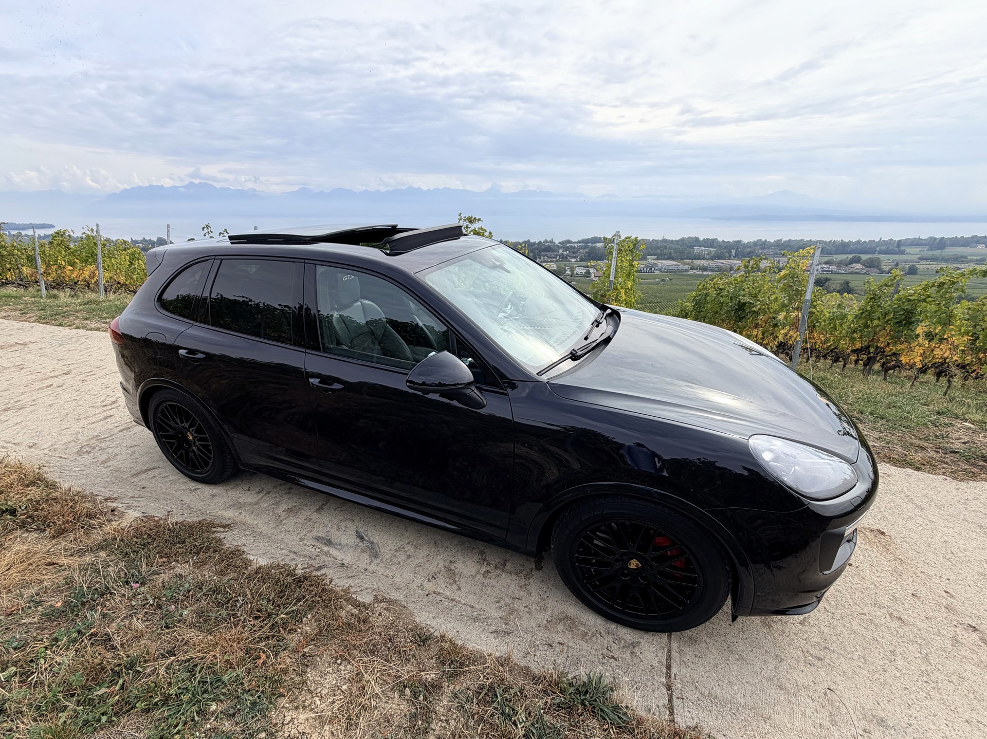 PORSCHE Cayenne GTS-image-4