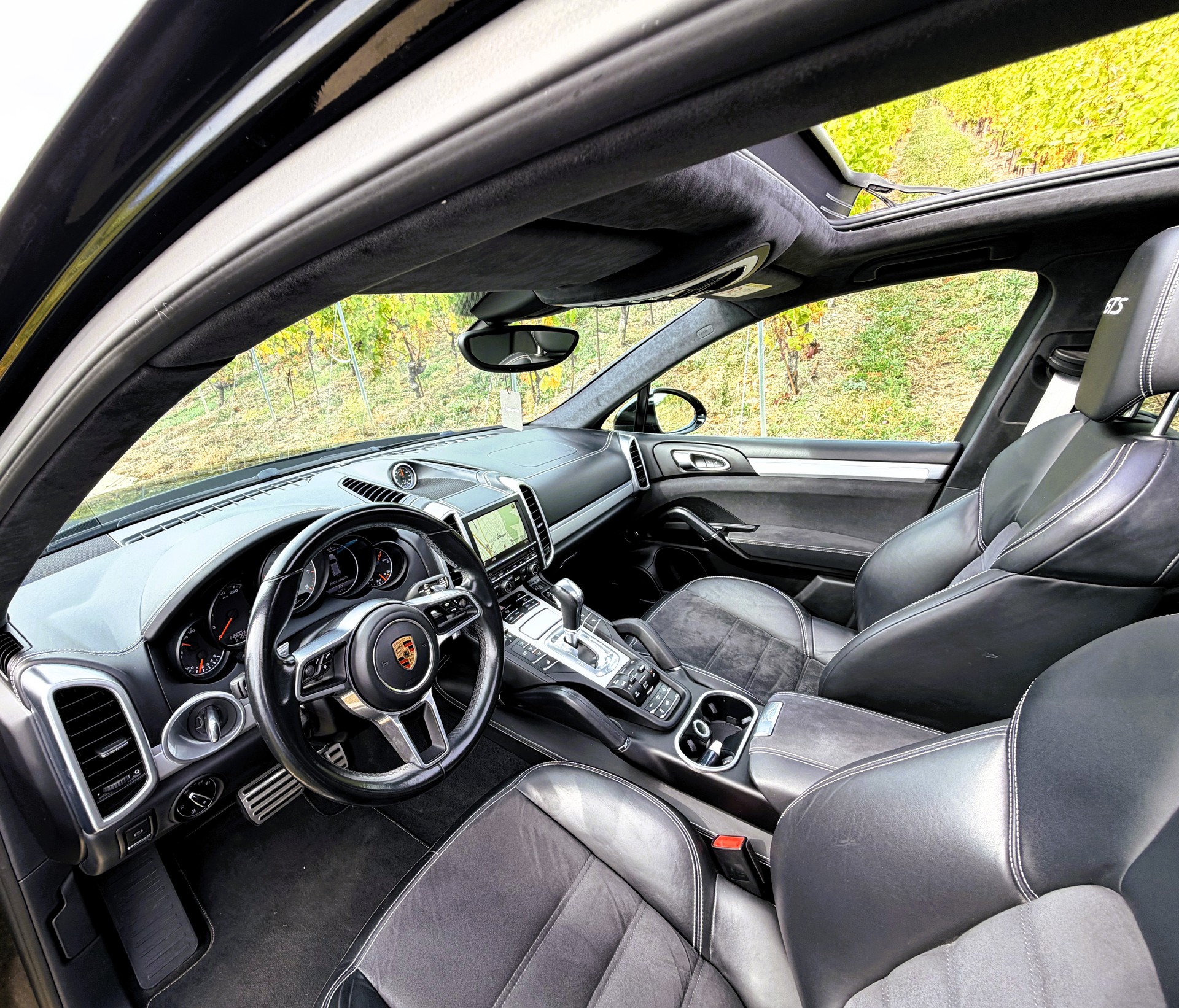 PORSCHE Cayenne GTS-image-17