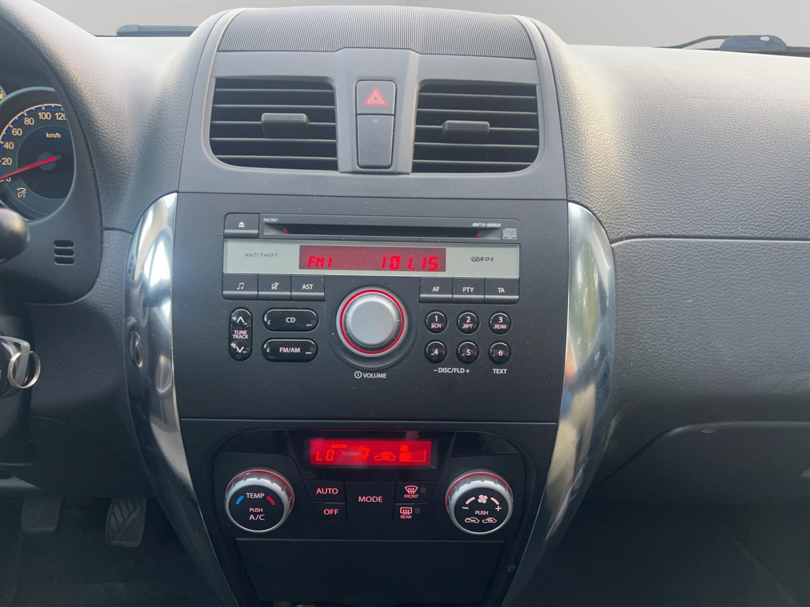 FIAT Sedici 1.6 4WD Dynamic-image-13
