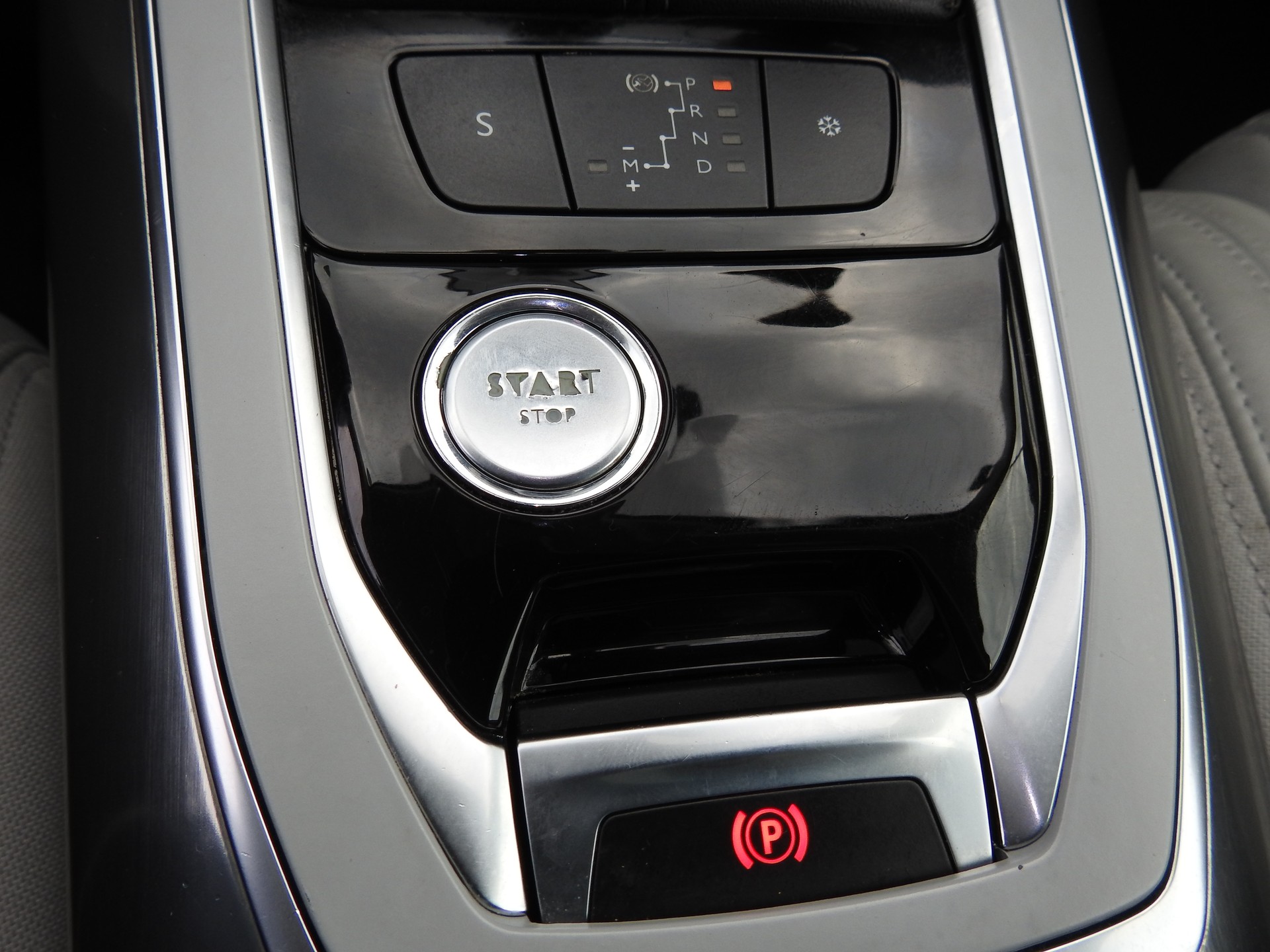 PEUGEOT 308 SW 2.0 BlueHDI Active Automatic-image-20