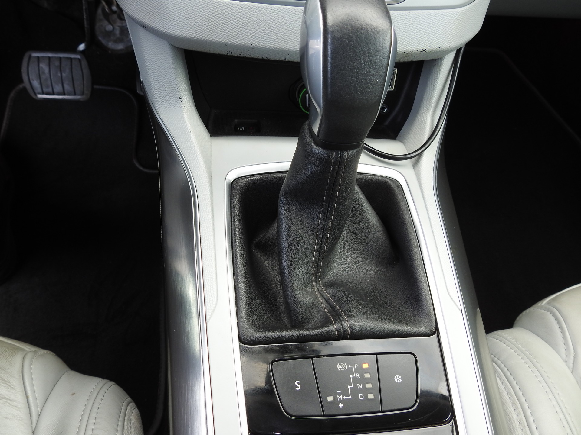 PEUGEOT 308 SW 2.0 BlueHDI Active Automatic-image-19