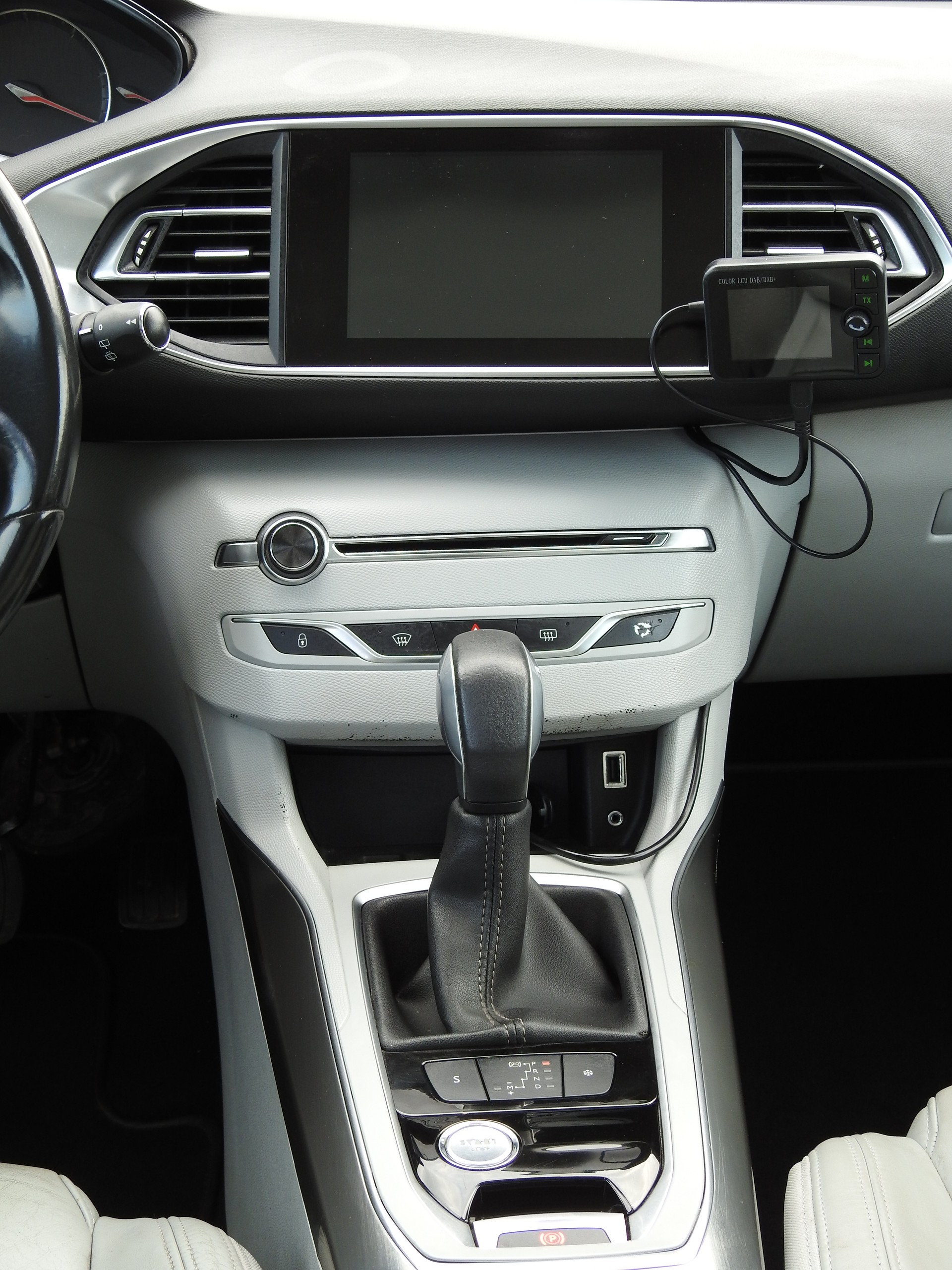 PEUGEOT 308 SW 2.0 BlueHDI Active Automatic-image-18
