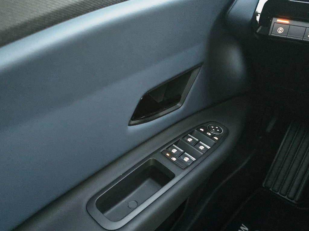 NISSAN Micra Evolve 52kWh-image-19
