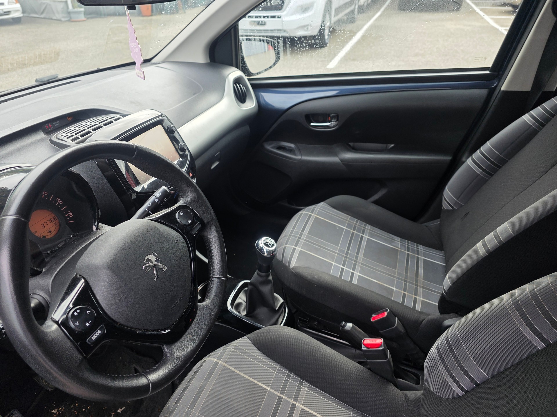 PEUGEOT 108 1.2 VTi Active-image-7