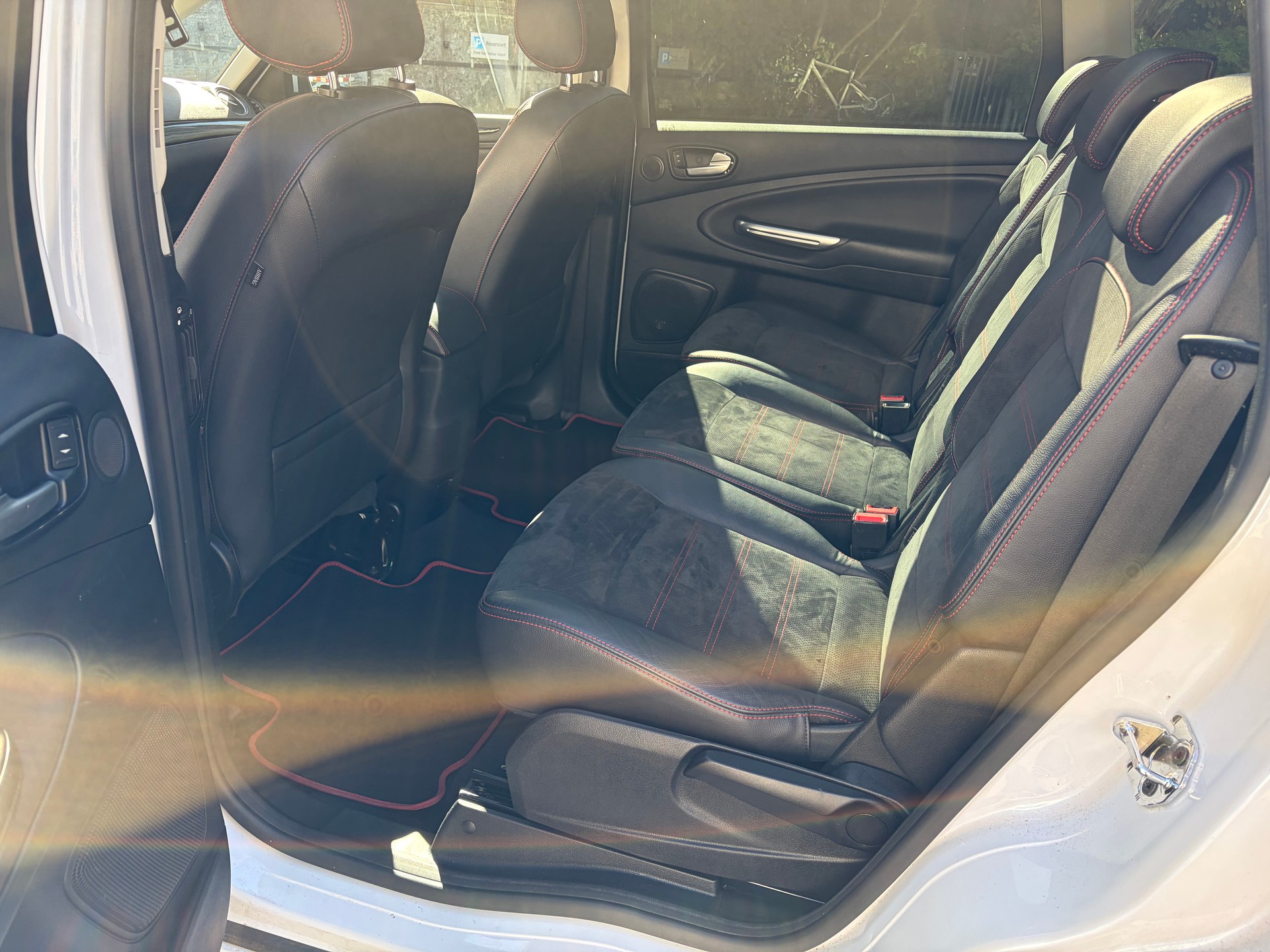 FORD S-Max 2.0 SCTi TitaniumS PowerShift-image-5
