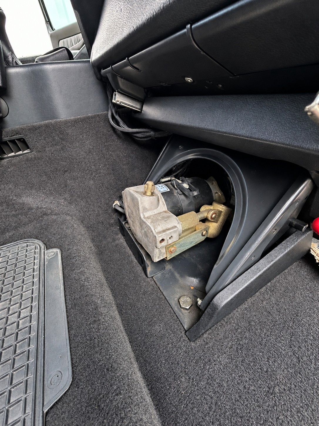 MERCEDES-BENZ G 300 TD Automatic-image-23