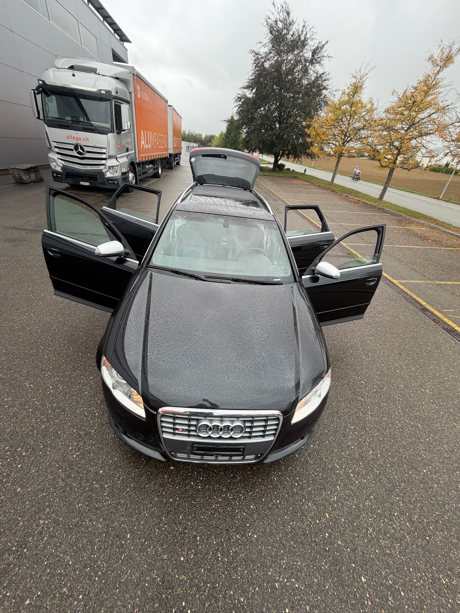 AUDI S4 Avant 4.2 V8 quattro-image-8