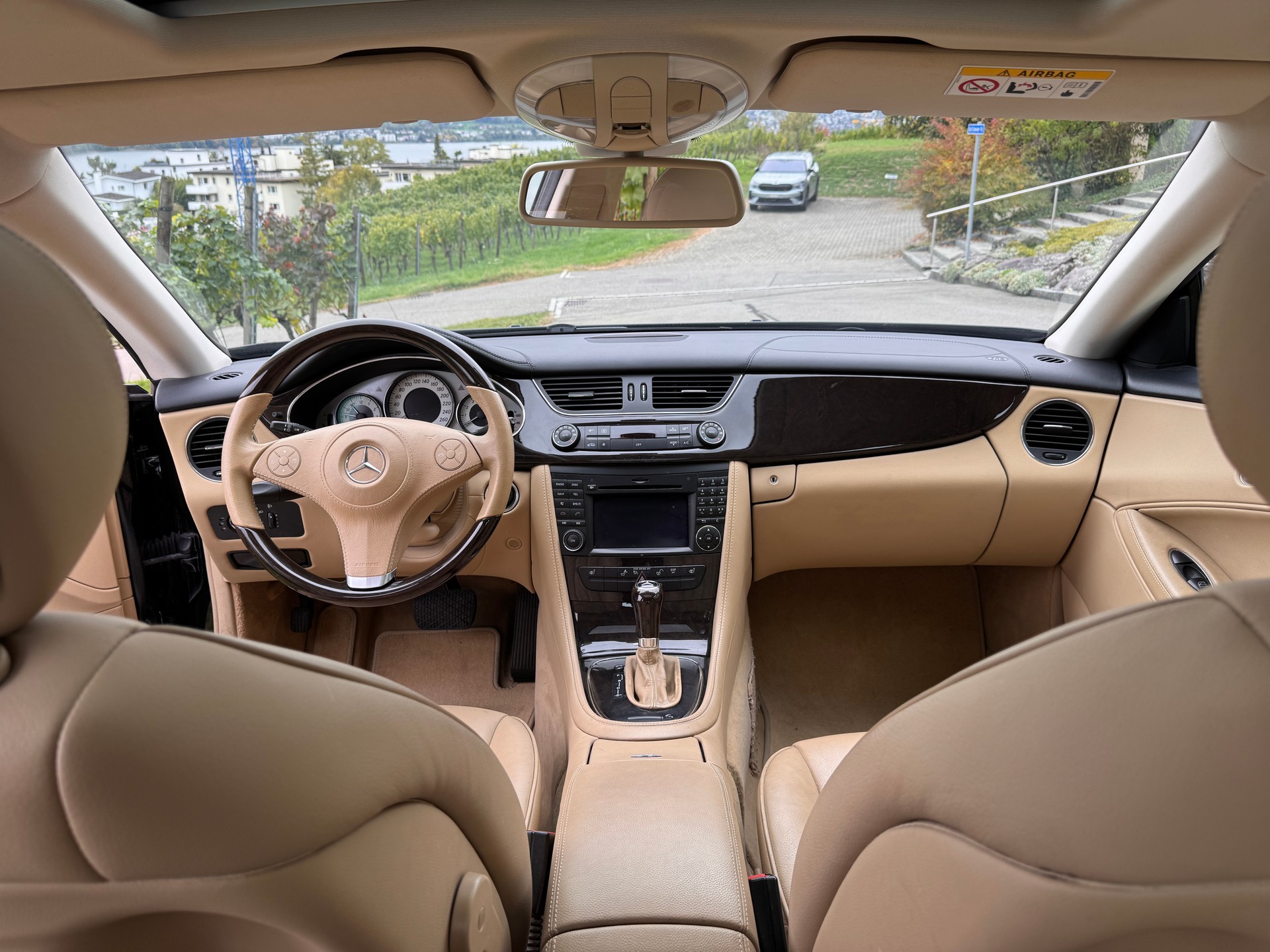 MERCEDES-BENZ CLS 350 V6 CGI-image-5