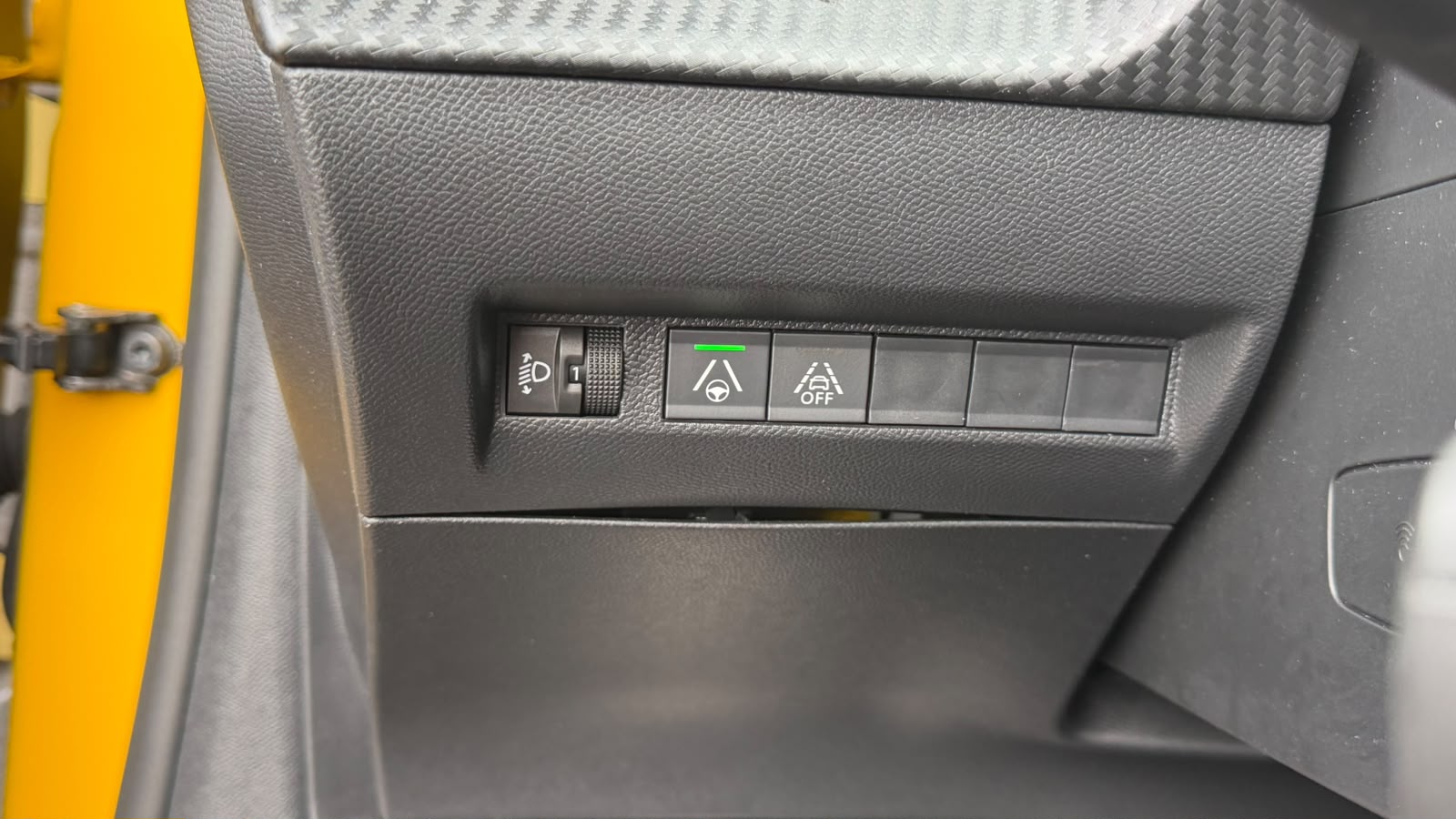 PEUGEOT 208 Elektrik GT-image-14