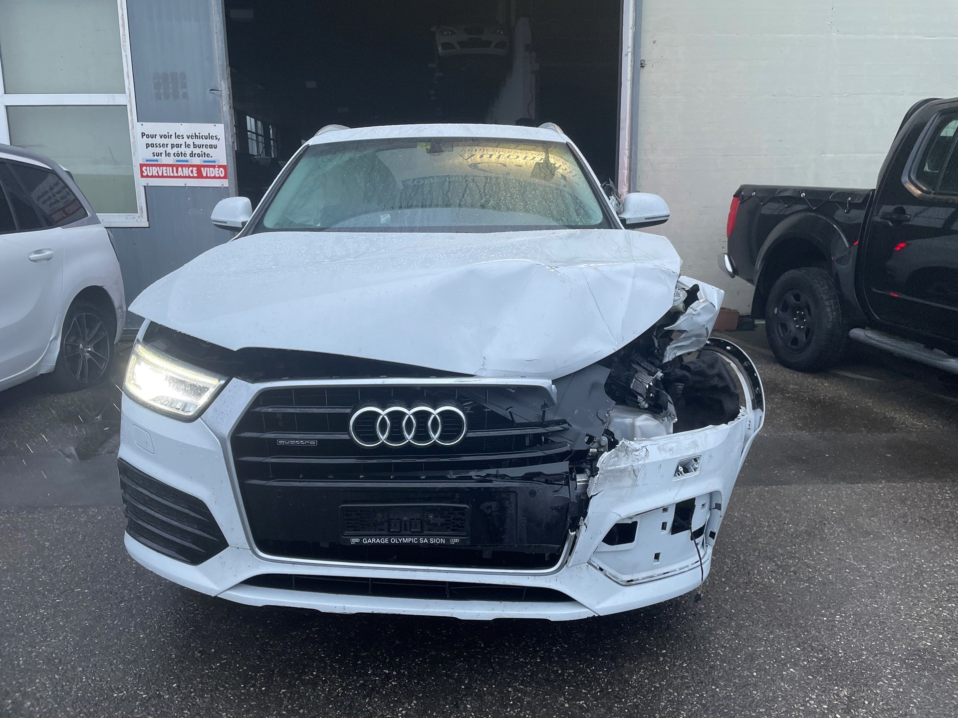 AUDI Q3 2.0 TDI quattro S-tronic-image-6