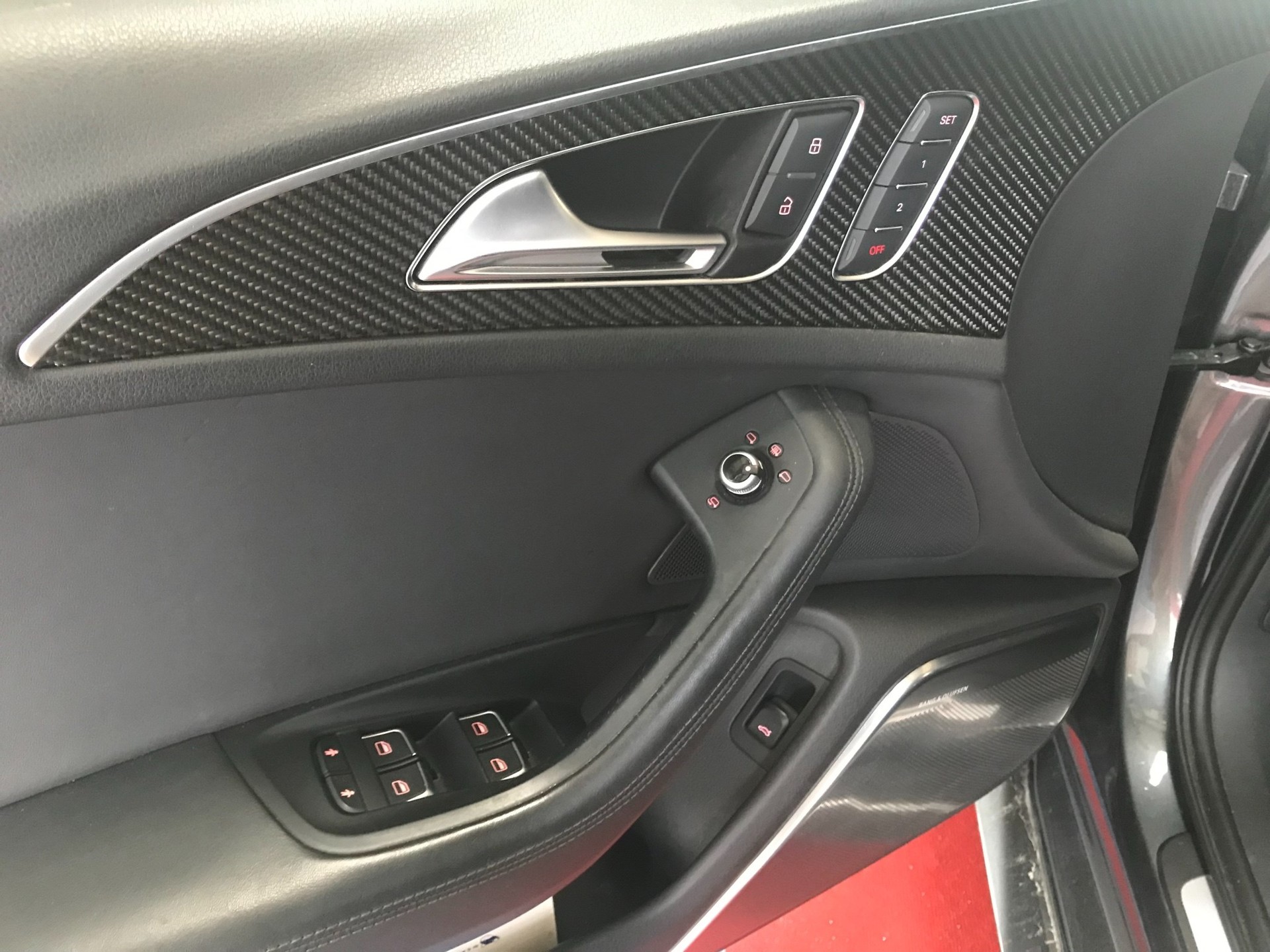 AUDI RS6 Avant 4.0 TFSI V8 quattro Tiptronic-image-12