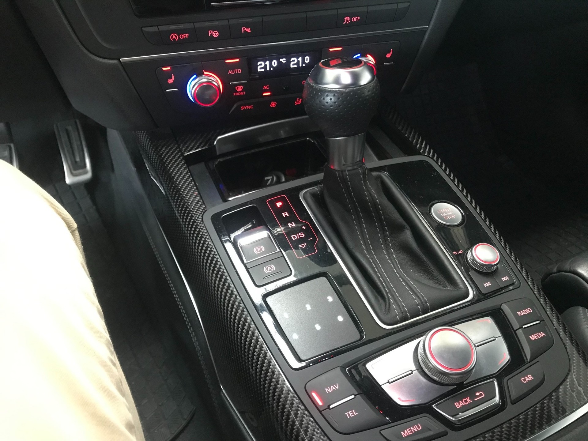 AUDI RS6 Avant 4.0 TFSI V8 quattro Tiptronic-image-13
