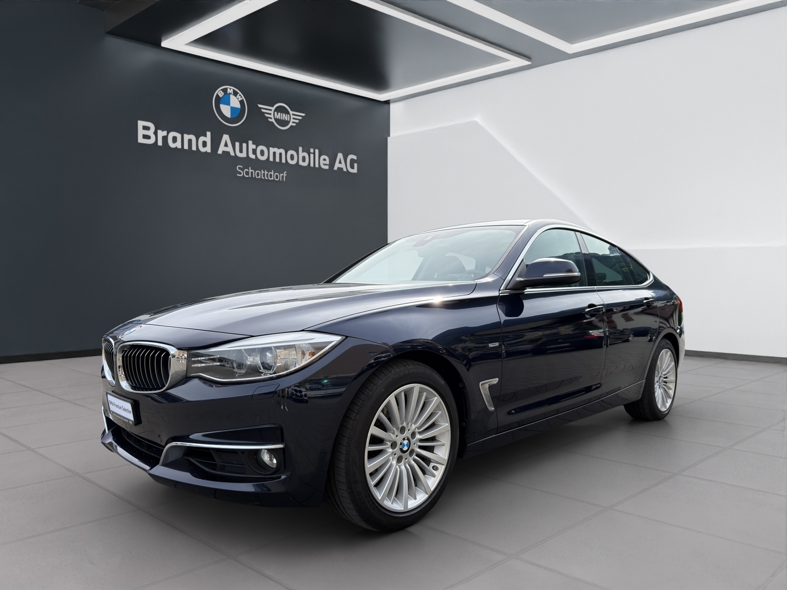 BMW 320i xDrive Gran Turismo-image-0
