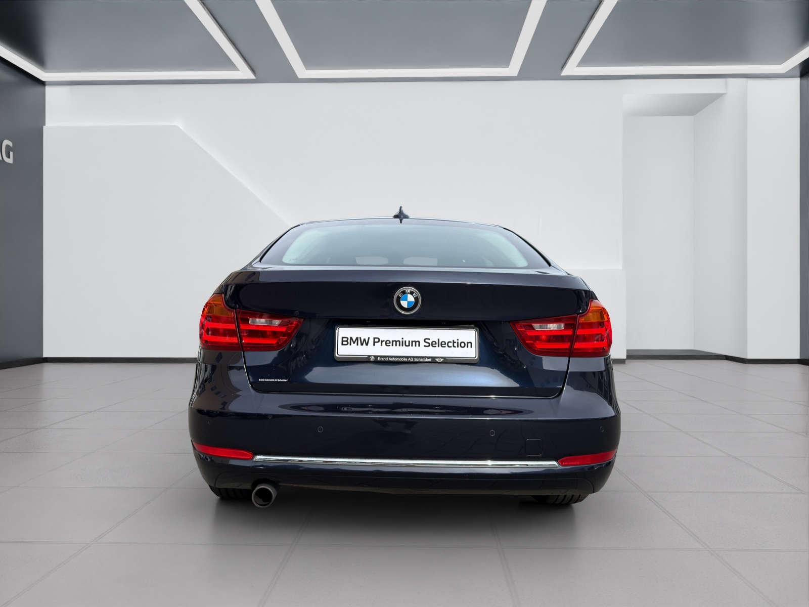 BMW 320i xDrive Gran Turismo-image-3