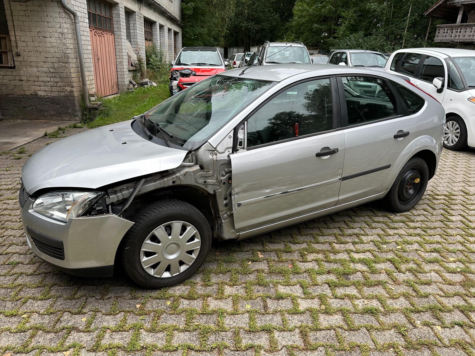 FORD Focus 1.6i VCT Trend FIXPREIS-image-6