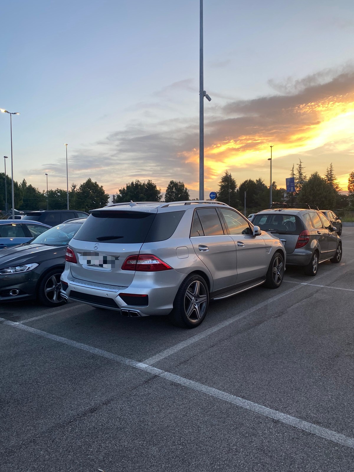 MERCEDES-BENZ ML 63 AMG Executive 4Matic Speedshift-image-2