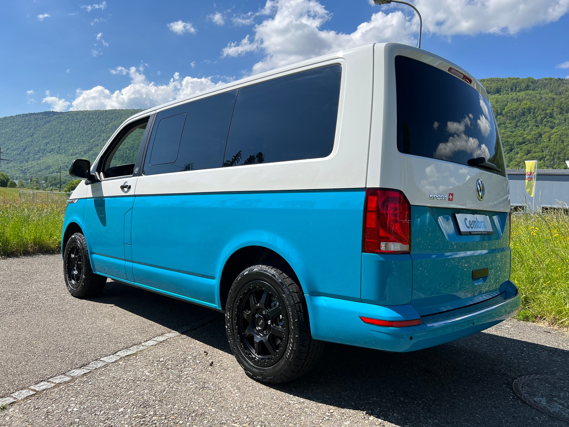 VW VW T6.1 "BULLI BUS" BI COLOR .AUTOMAT. 9 PLÄTZER. 18" ALU NEU. CH WAGEN. TOP GEPFLEGT. MIT GARANTIE. LEASING 450.--image-22