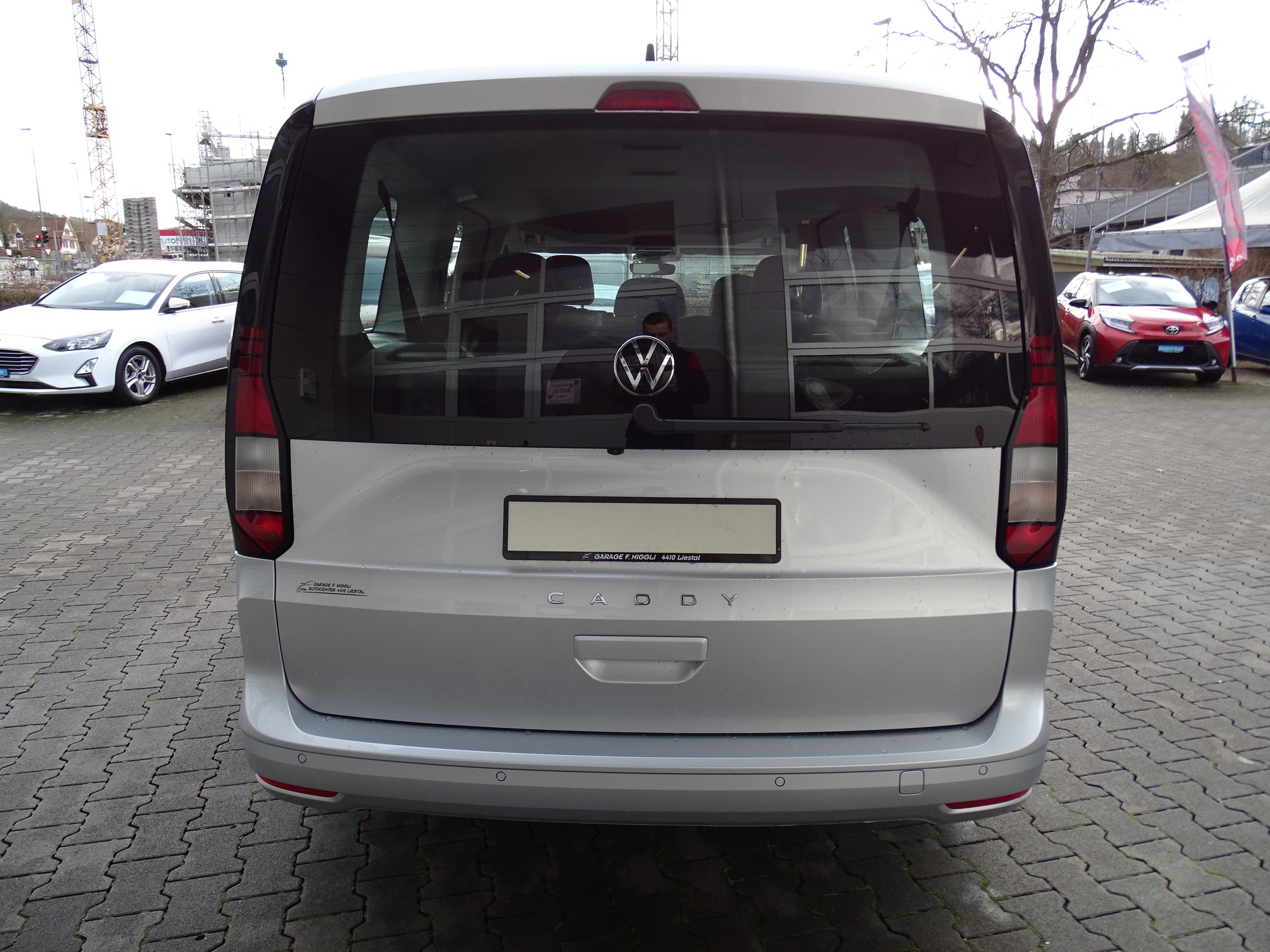 VW Caddy Maxi 1.5 TSI DSG-image-10