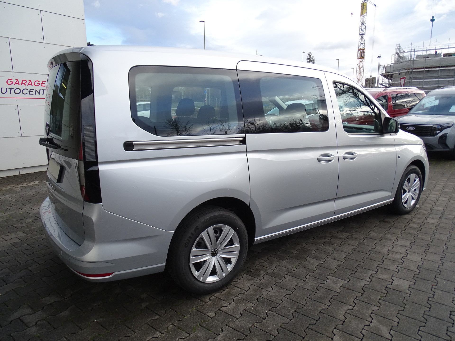 VW Caddy Maxi 1.5 TSI DSG-image-7