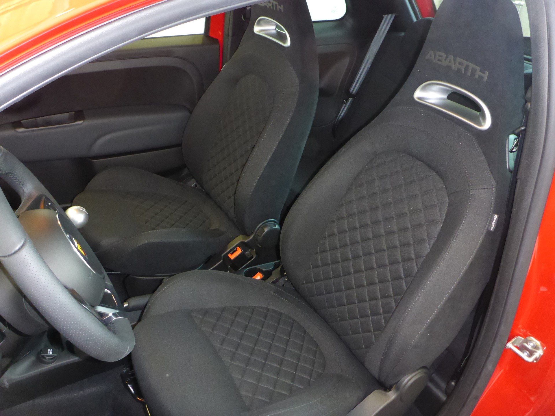 FIAT 595 1.4 16V Turbo Abarth 595 Premium-image-9