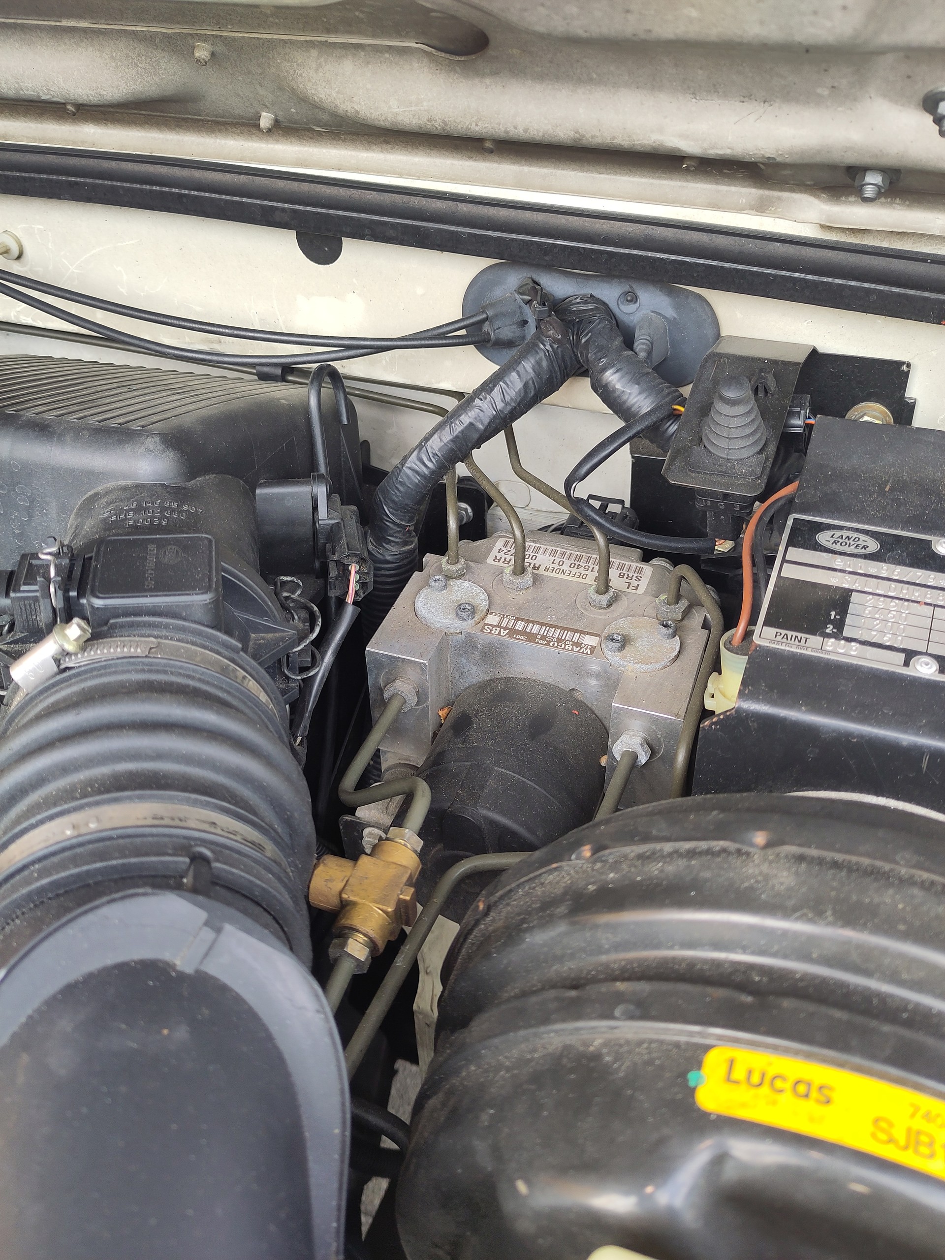 LAND ROVER Defender 110 SW 2.5 Td5-image-17